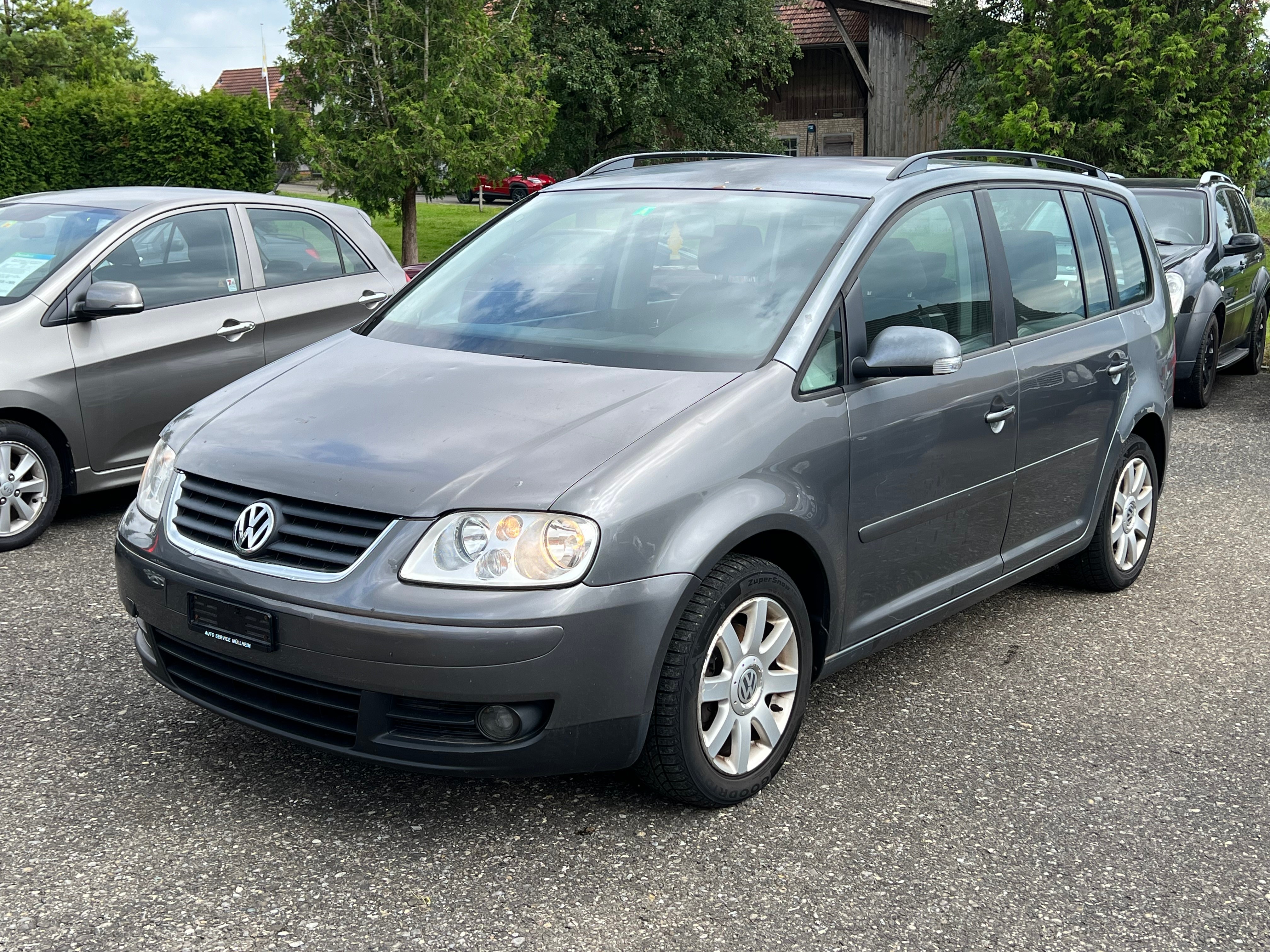 VW Touran 1.9 TDI Highline 100kW / B04 / 7-Platz