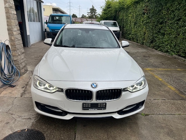 BMW 320i Touring Sport Line