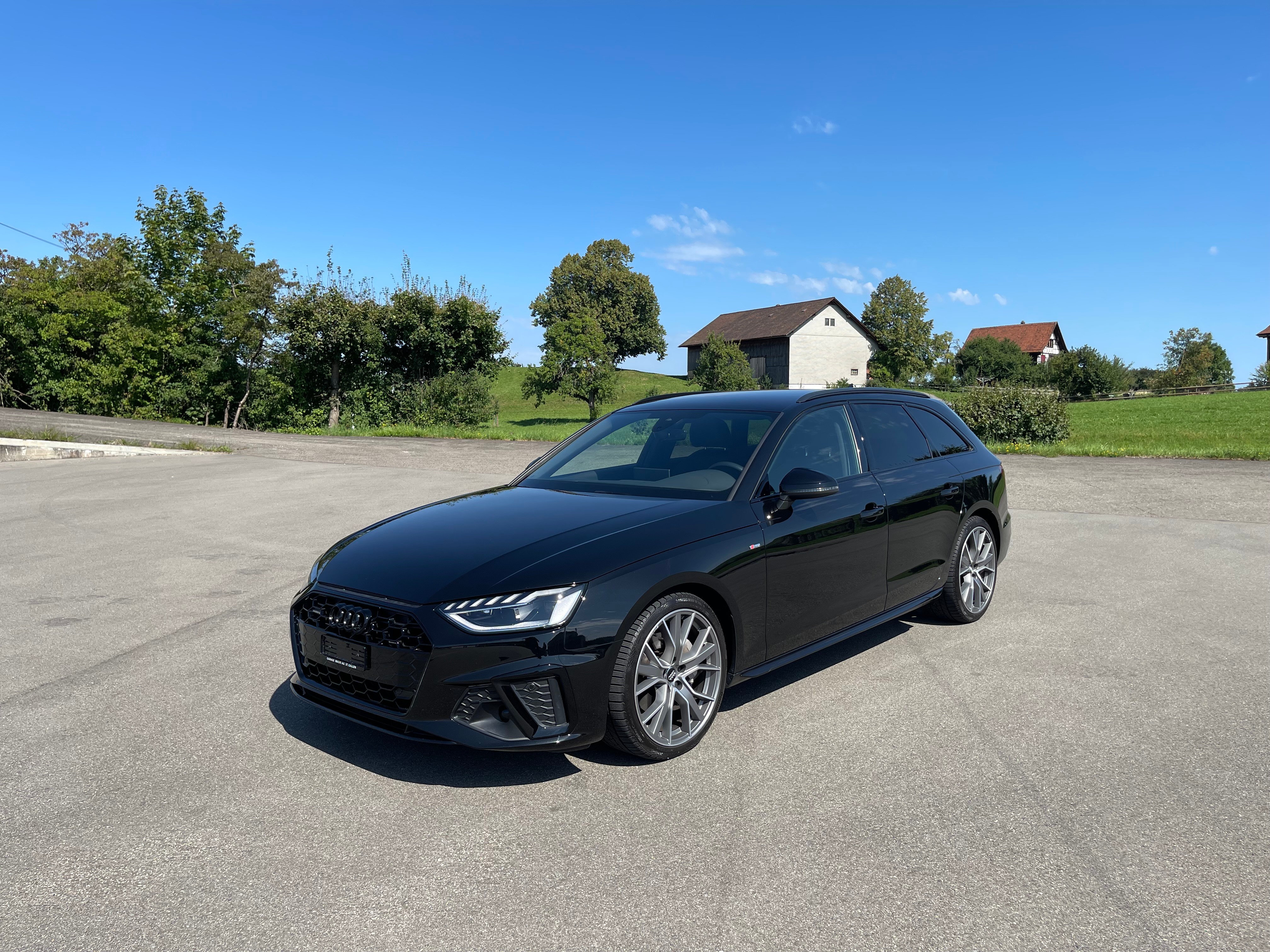 AUDI A4 Avant 40 TDI S line Attraction quattro S-tronic