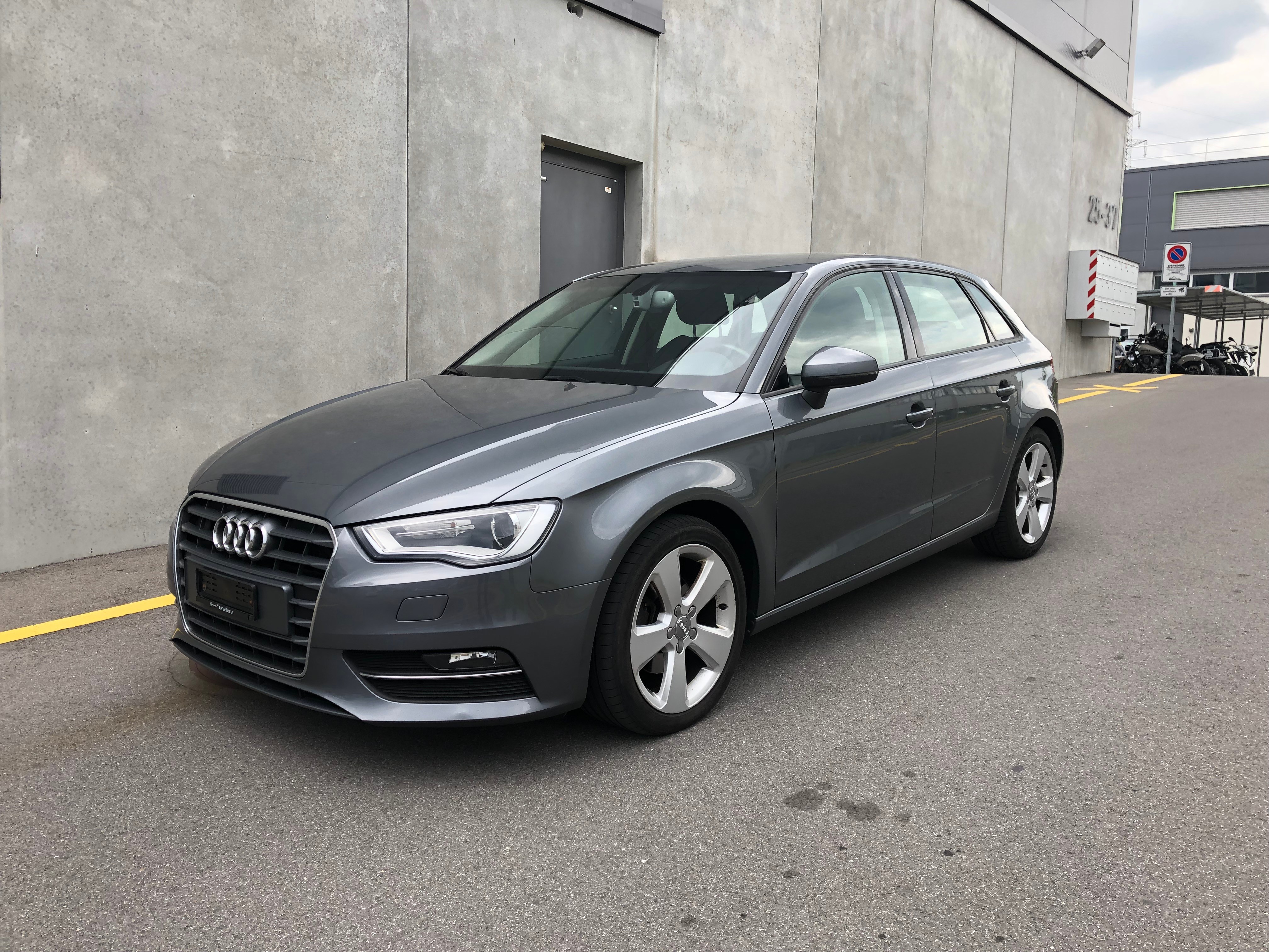 AUDI A3 Sportback 2.0 TDI Ambiente (12)