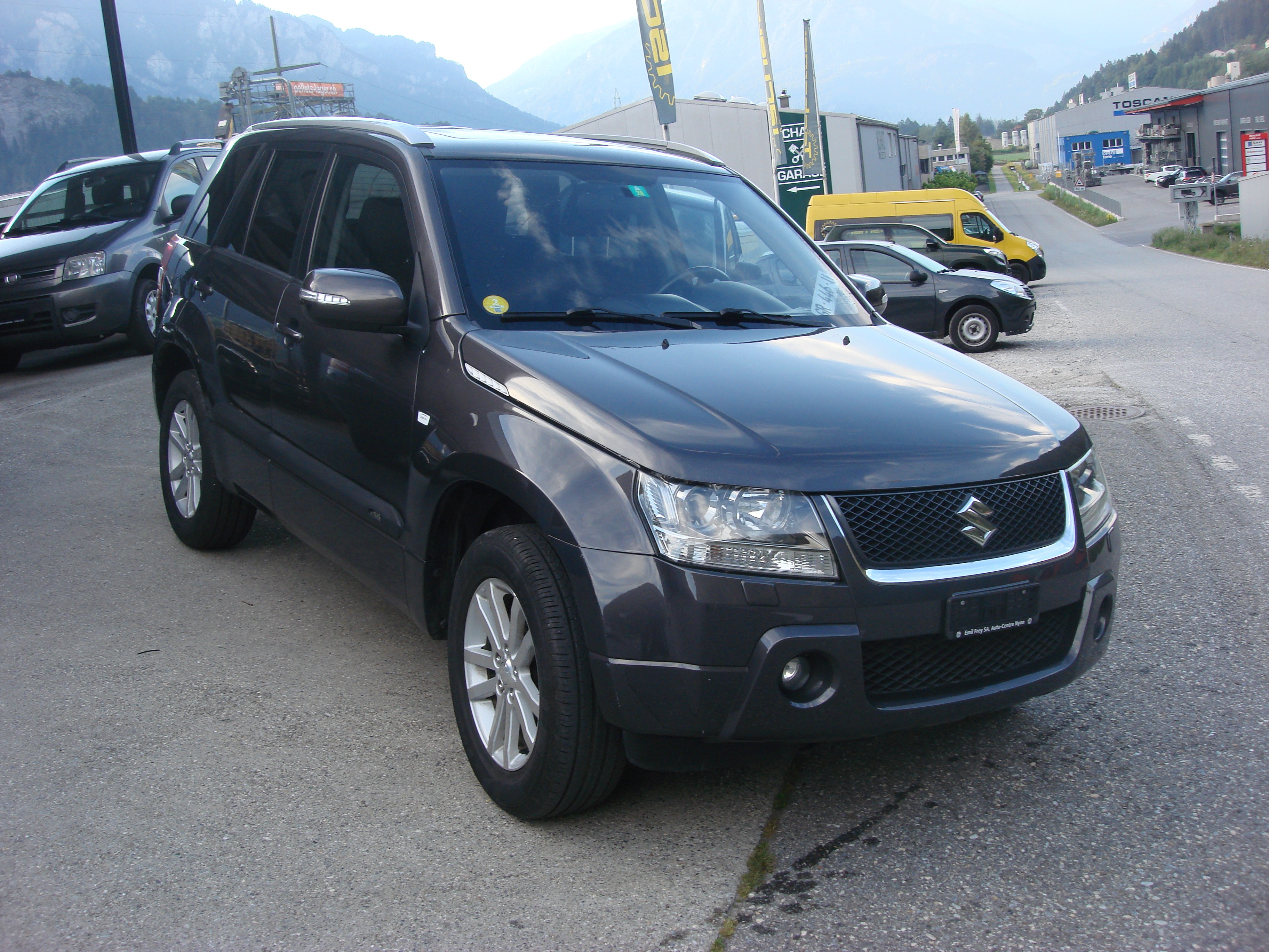 SUZUKI Grand Vitara 2.4 16V GL Top