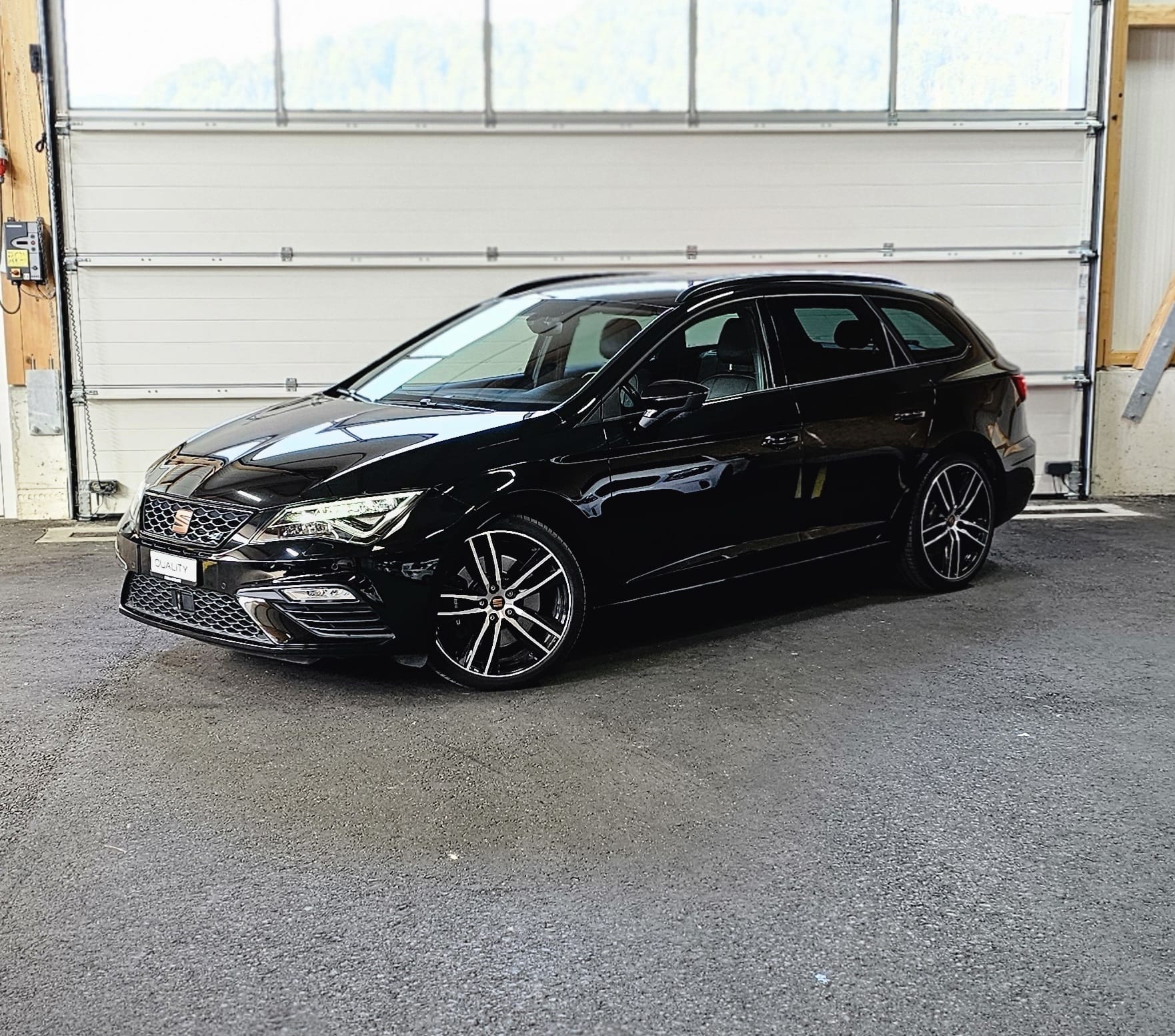 SEAT Leon ST 2.0 TSI Cupra 300 4 Drive DSG