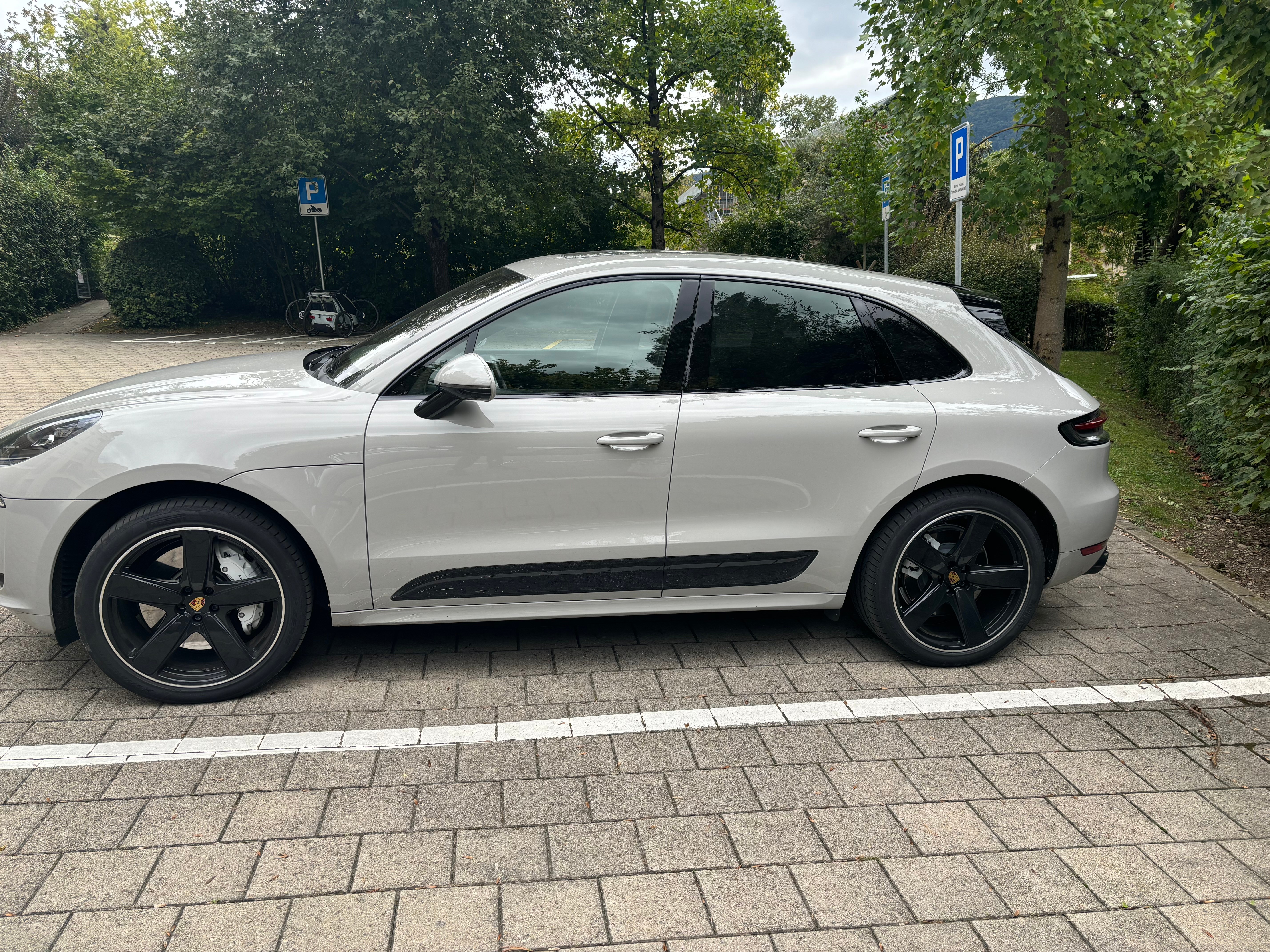 PORSCHE Macan Turbo PDK