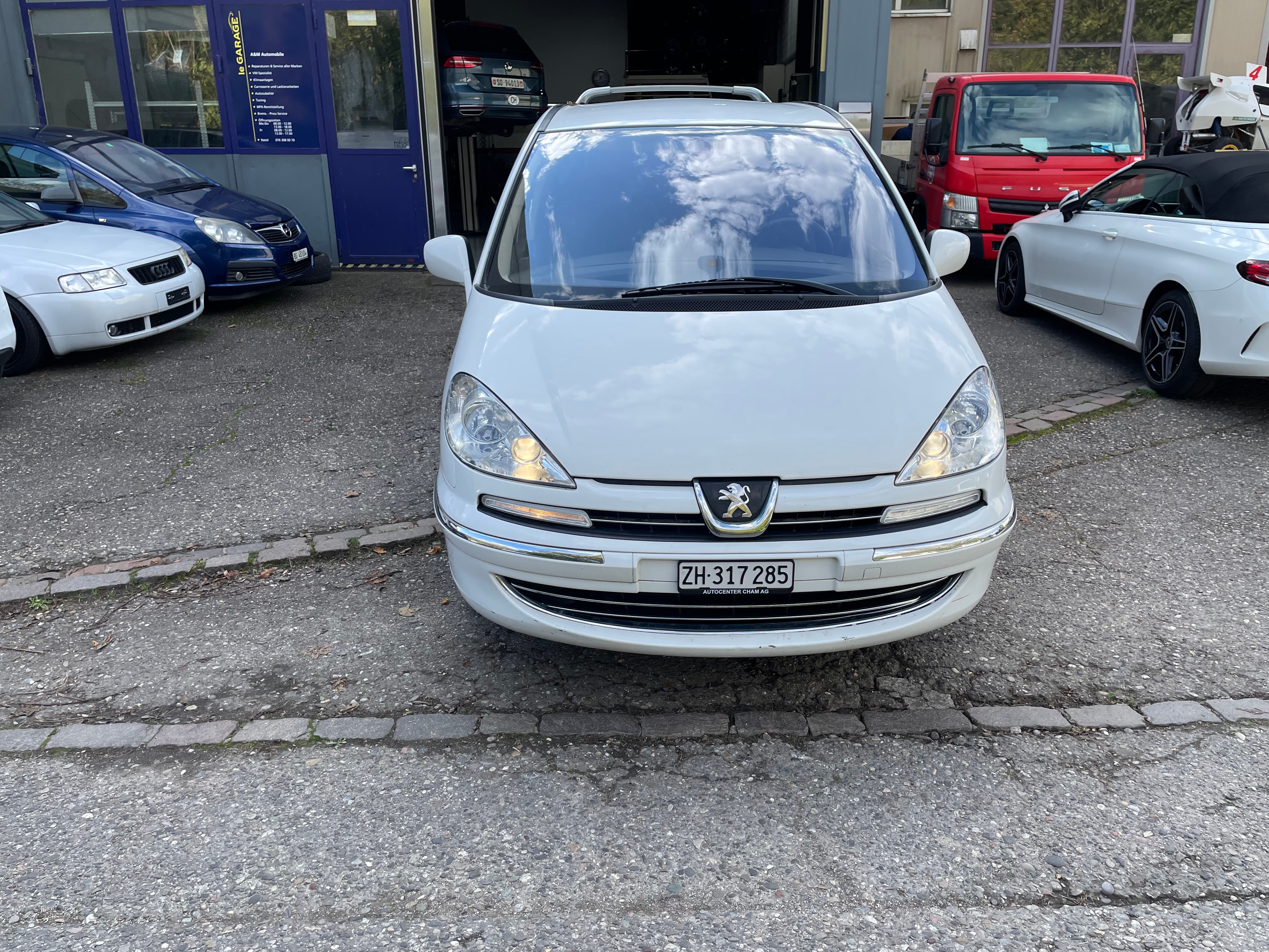 PEUGEOT 807 2.0 16V HDi Allure Tiptronic