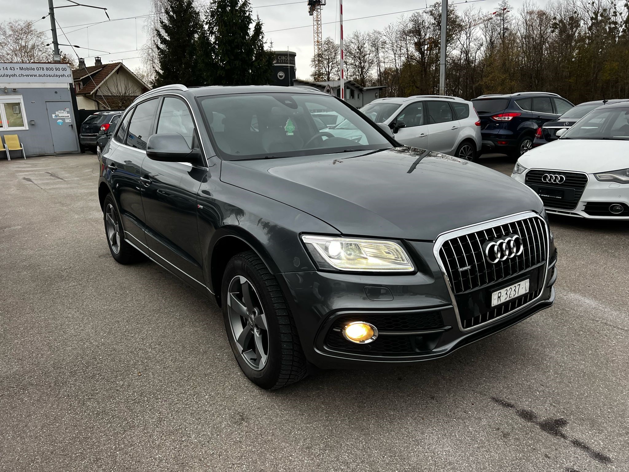 AUDI Q5 2.0 TFSI quattro tiptronic S-LINE