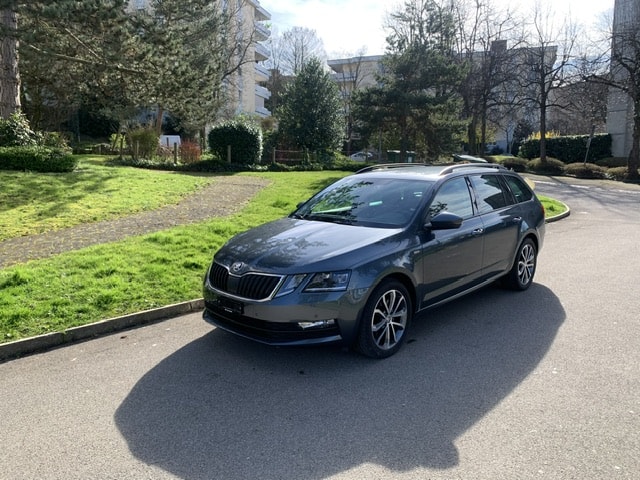 SKODA Octavia Combi 2.0 TSI Soleil 4x4 DSG