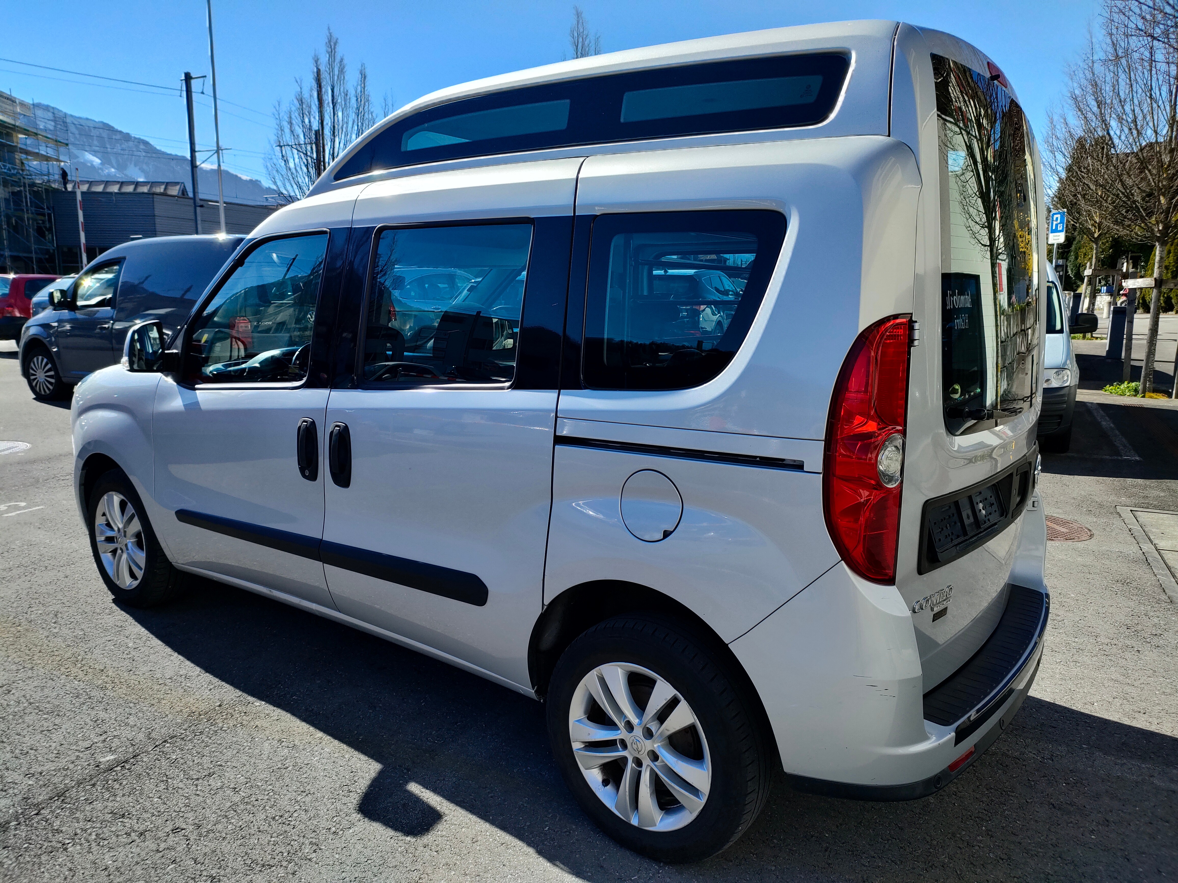 OPEL Combo 1.4i Cosmo L1H2