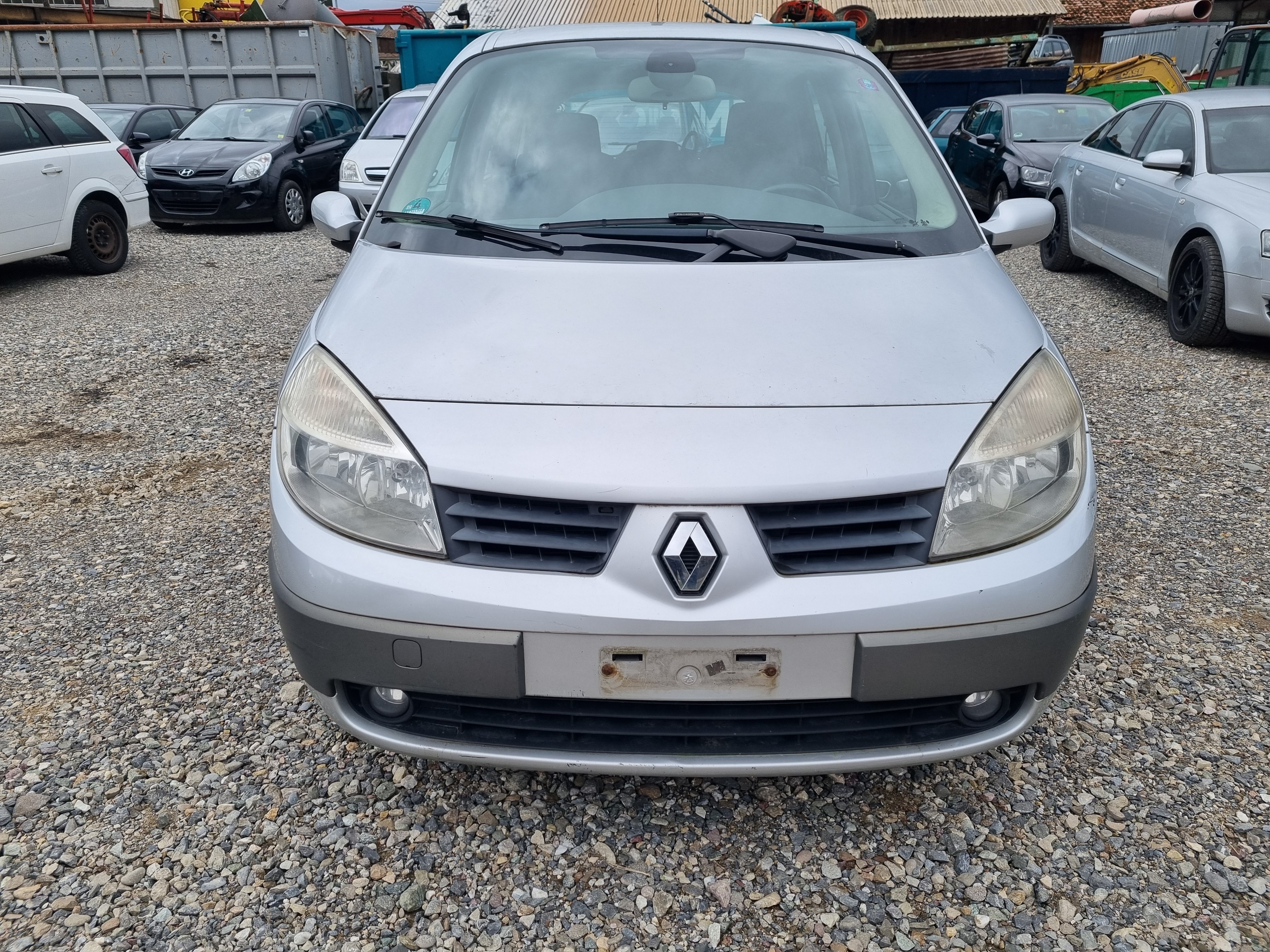 RENAULT Grand Scénic 2.0 16V Authentique Confort