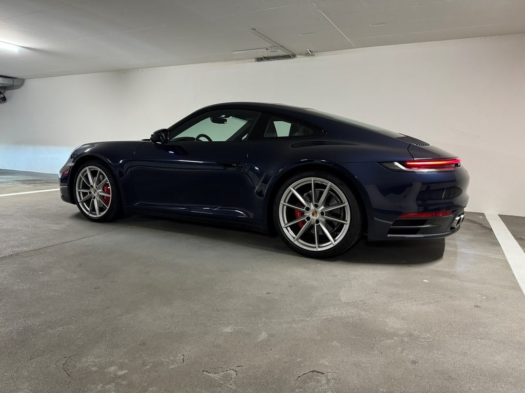 PORSCHE 911 Carrera 4S