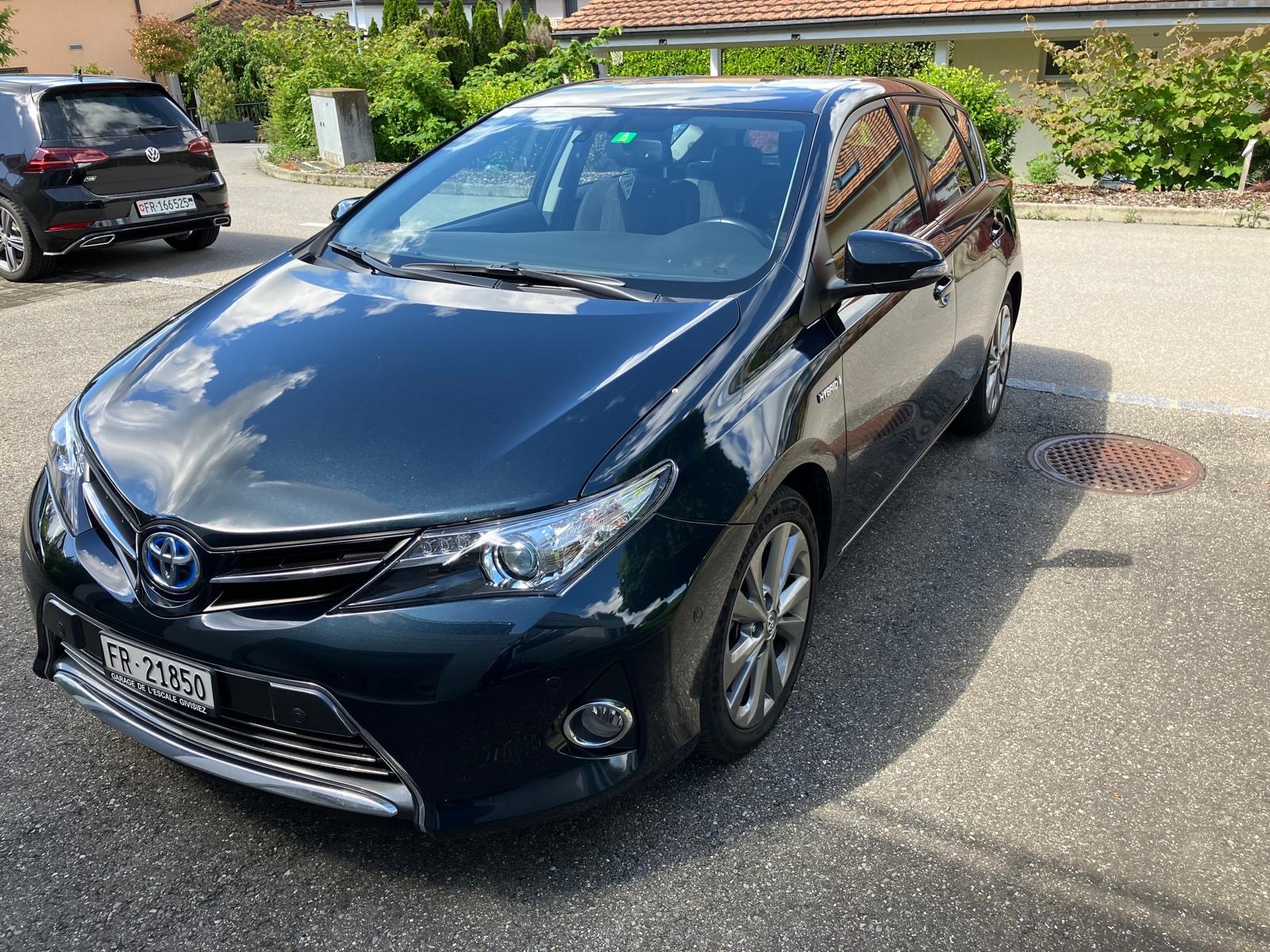 TOYOTA Auris 1.8 16V HSD Linea Luna