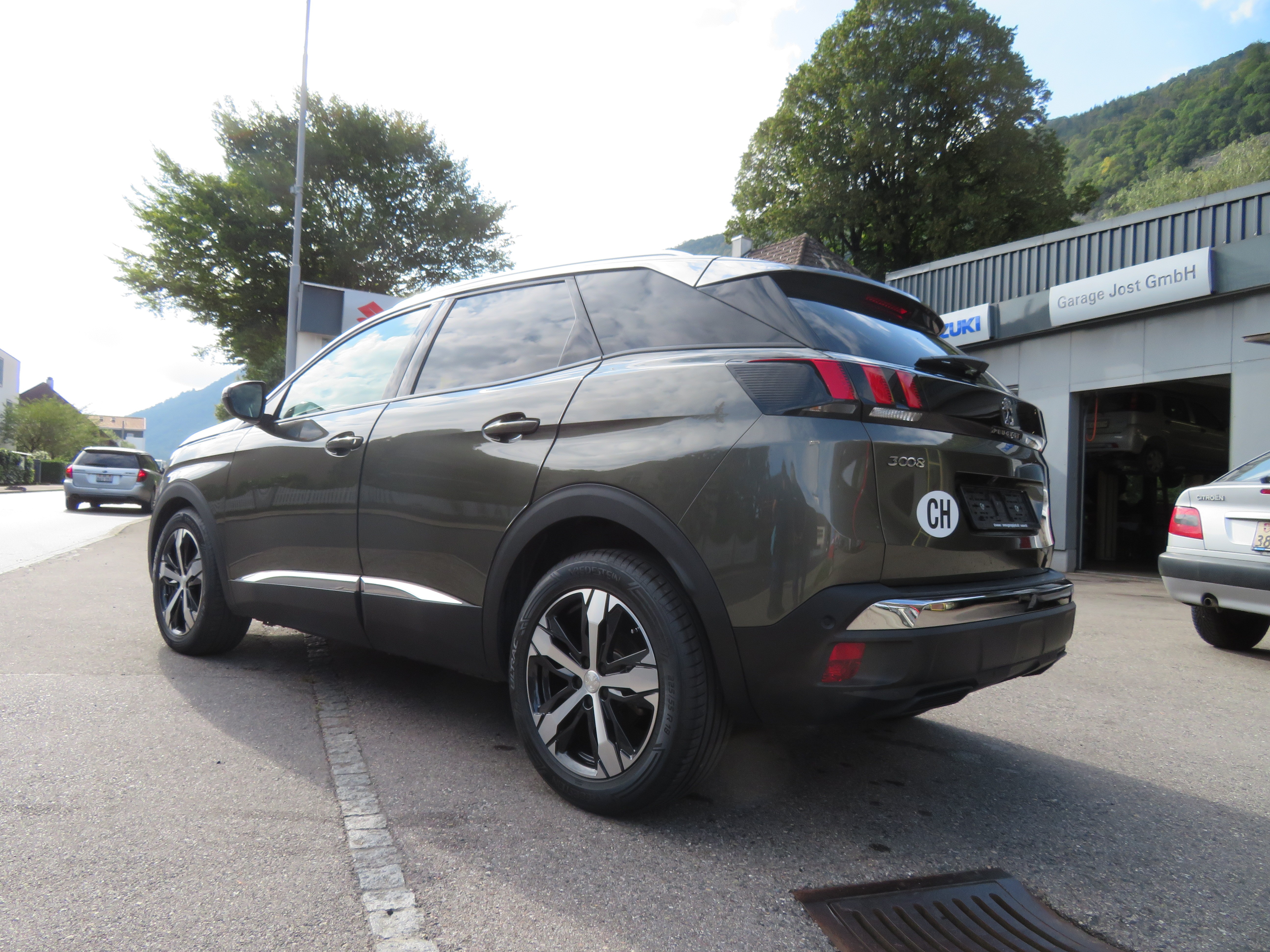 PEUGEOT 3008 1.2 PureTech Allure EAT