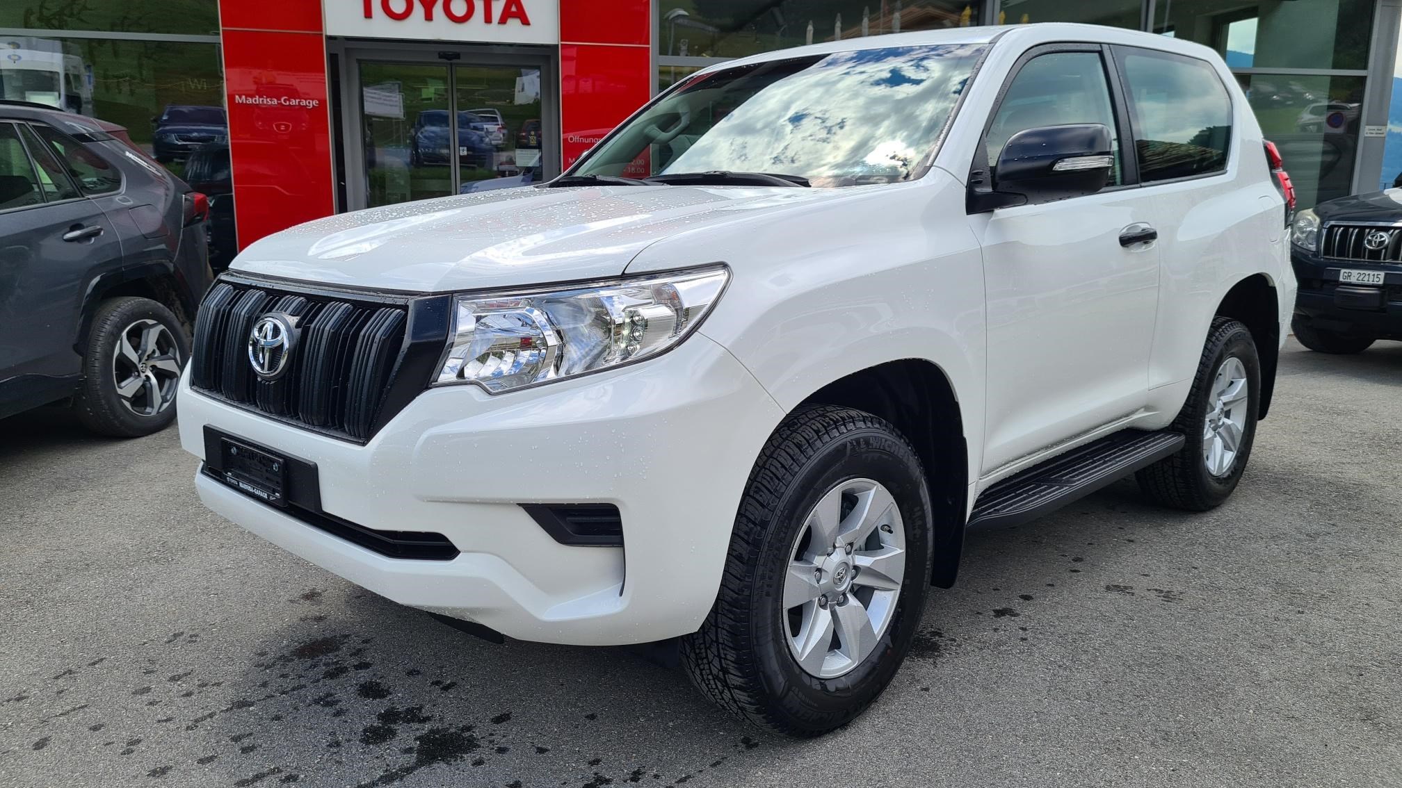 TOYOTA Land Cruiser 2.8 D 204 Active