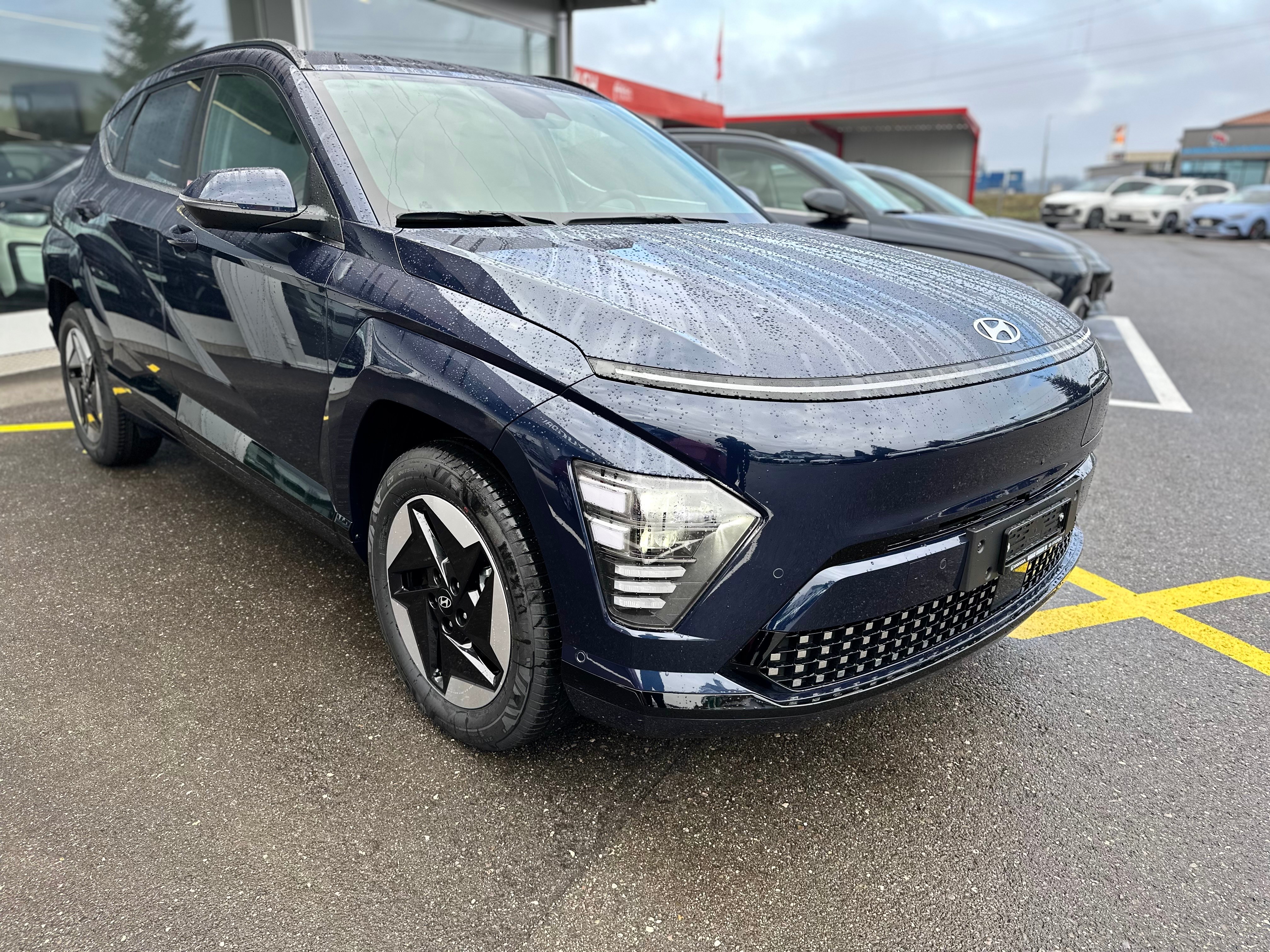 HYUNDAI Kona EV 65.4 kWh Amplia