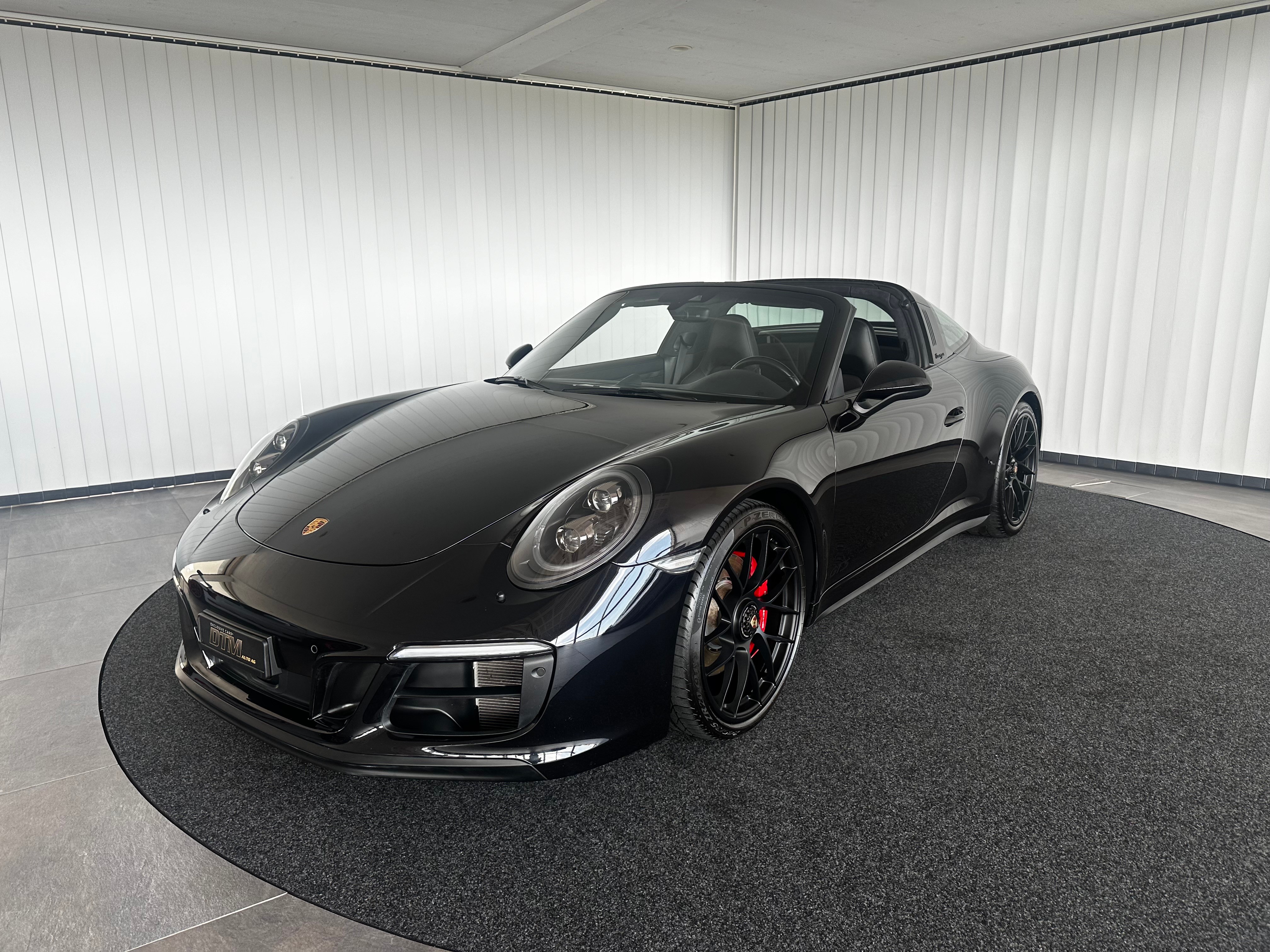 PORSCHE 911 Targa 4 GTS