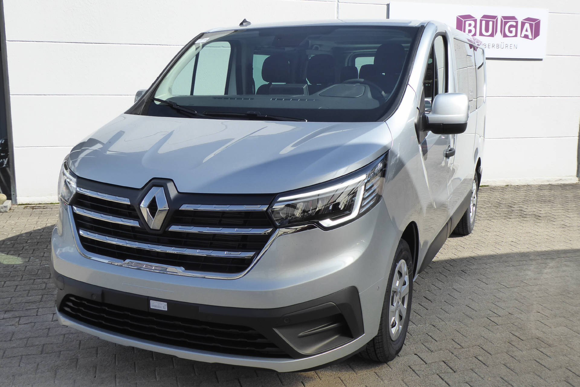 RENAULT Trafic Blue dCi 170 Passenger Techno EDC