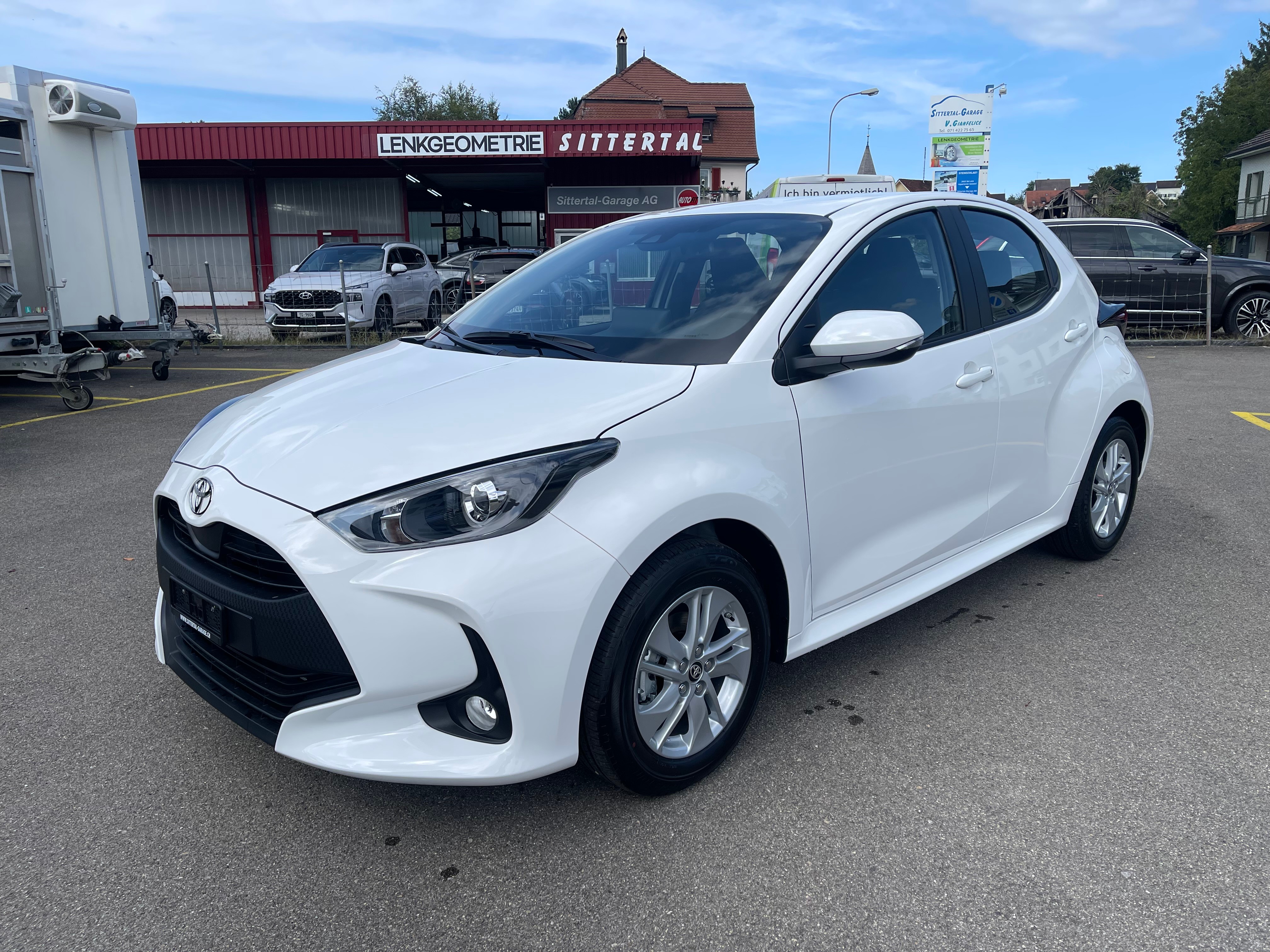 TOYOTA Yaris 1.5 Trend