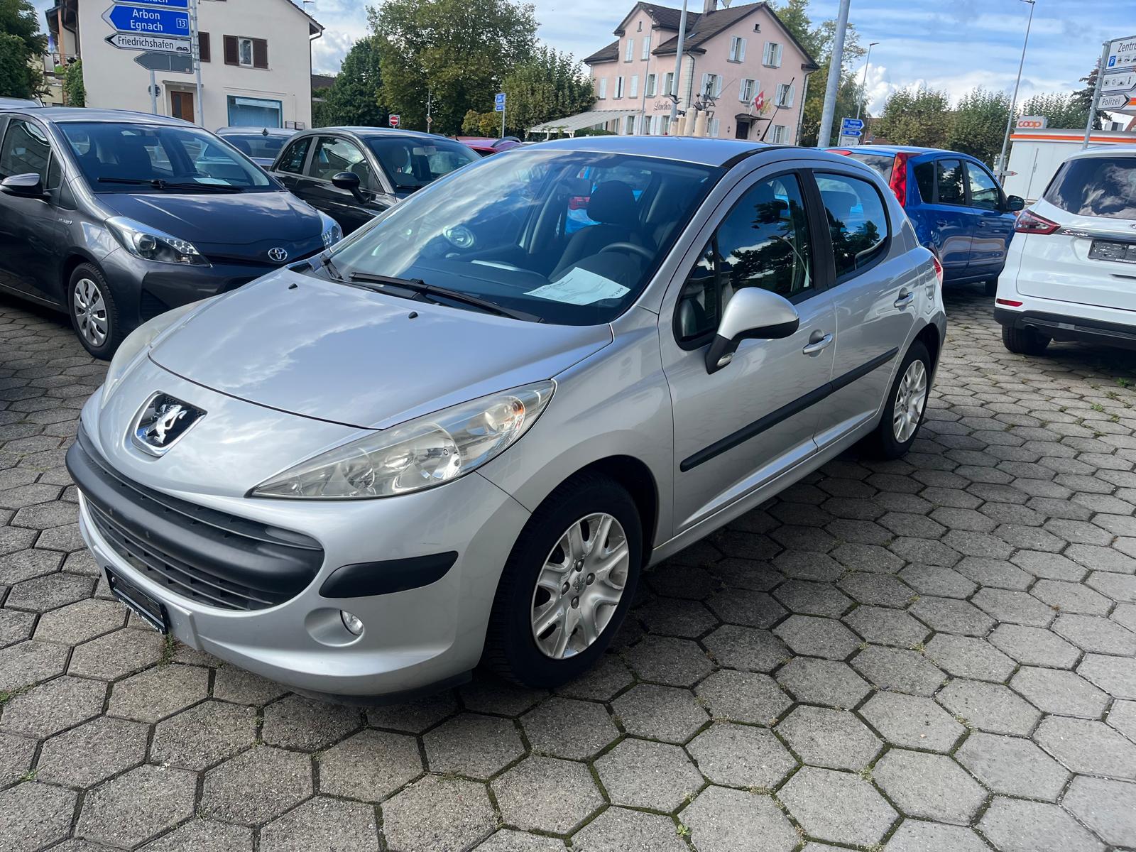 PEUGEOT 207 1.4 16V Trendy