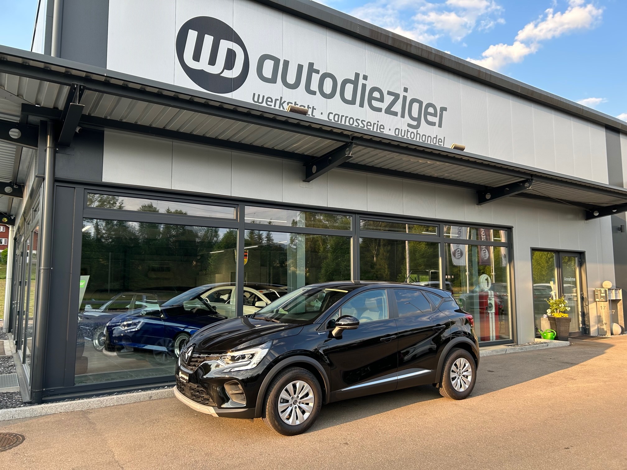 RENAULT Captur 1.0 TCe Zen