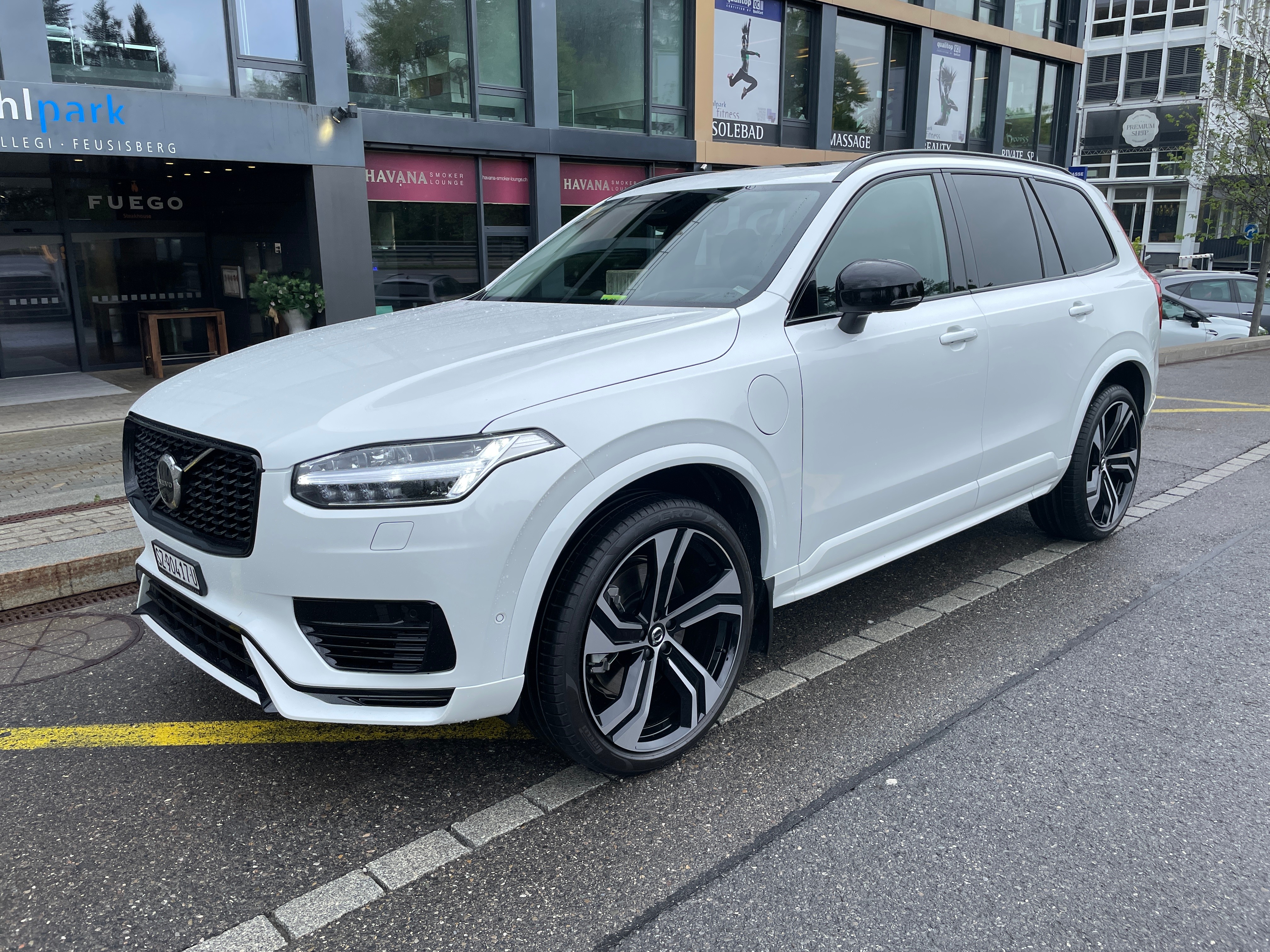 VOLVO XC90 T8 eAWD PluginHybrid Ultimate Dark Geartronic