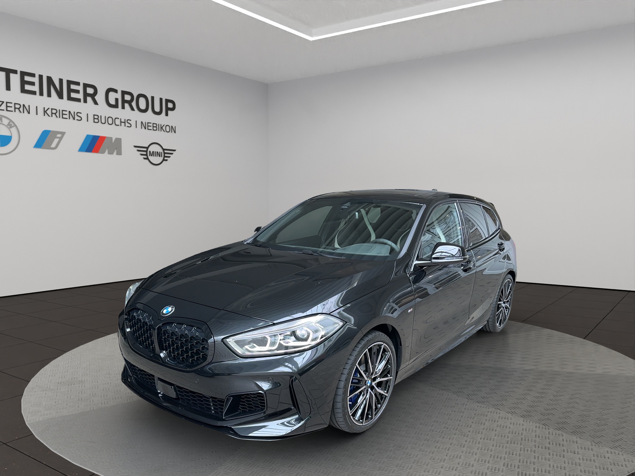 BMW M135i xDrive Steptronic