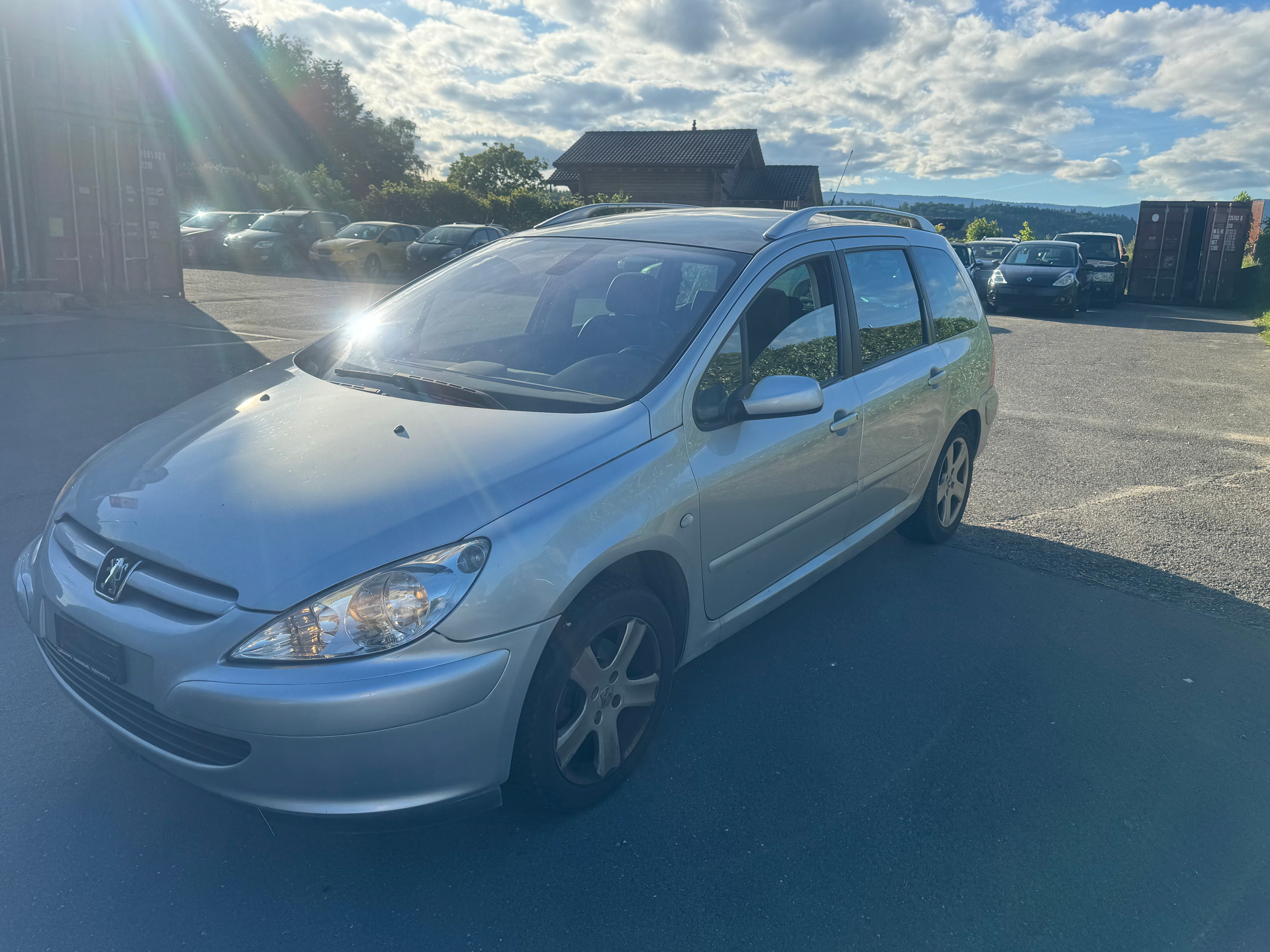 PEUGEOT 307 2.0 16V XT