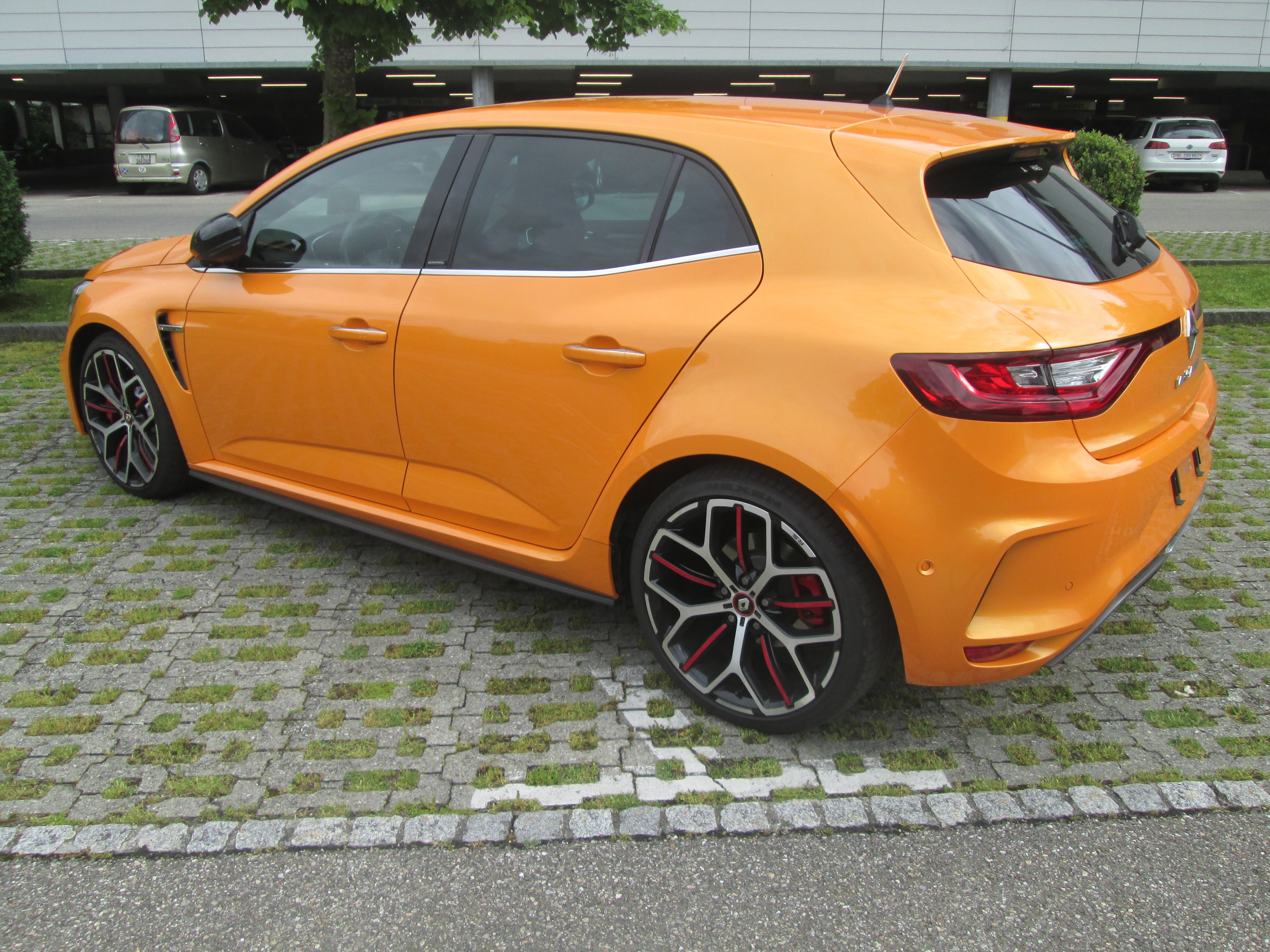 RENAULT Mégane Trophy 300 EDC