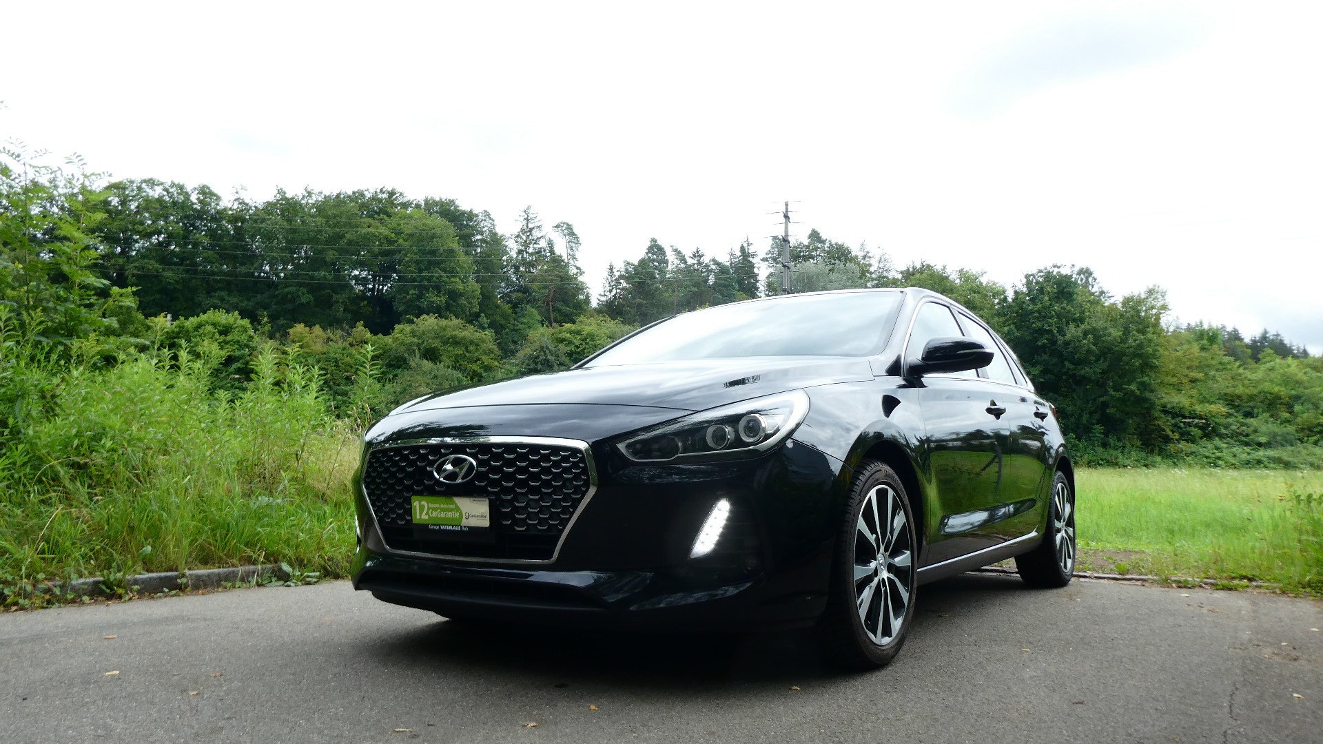 HYUNDAI i30 1.6 CRDi Launch DCT