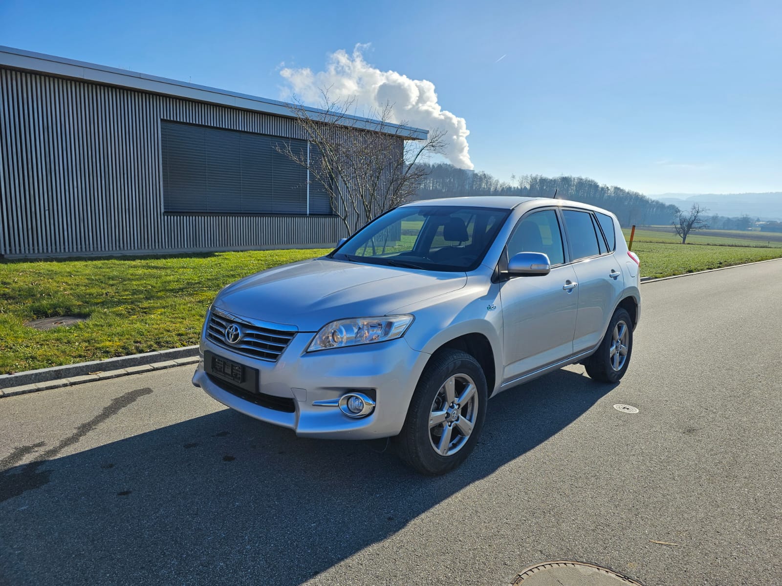 TOYOTA RAV-4 2.2D-CAT Linea Sol Premium AT