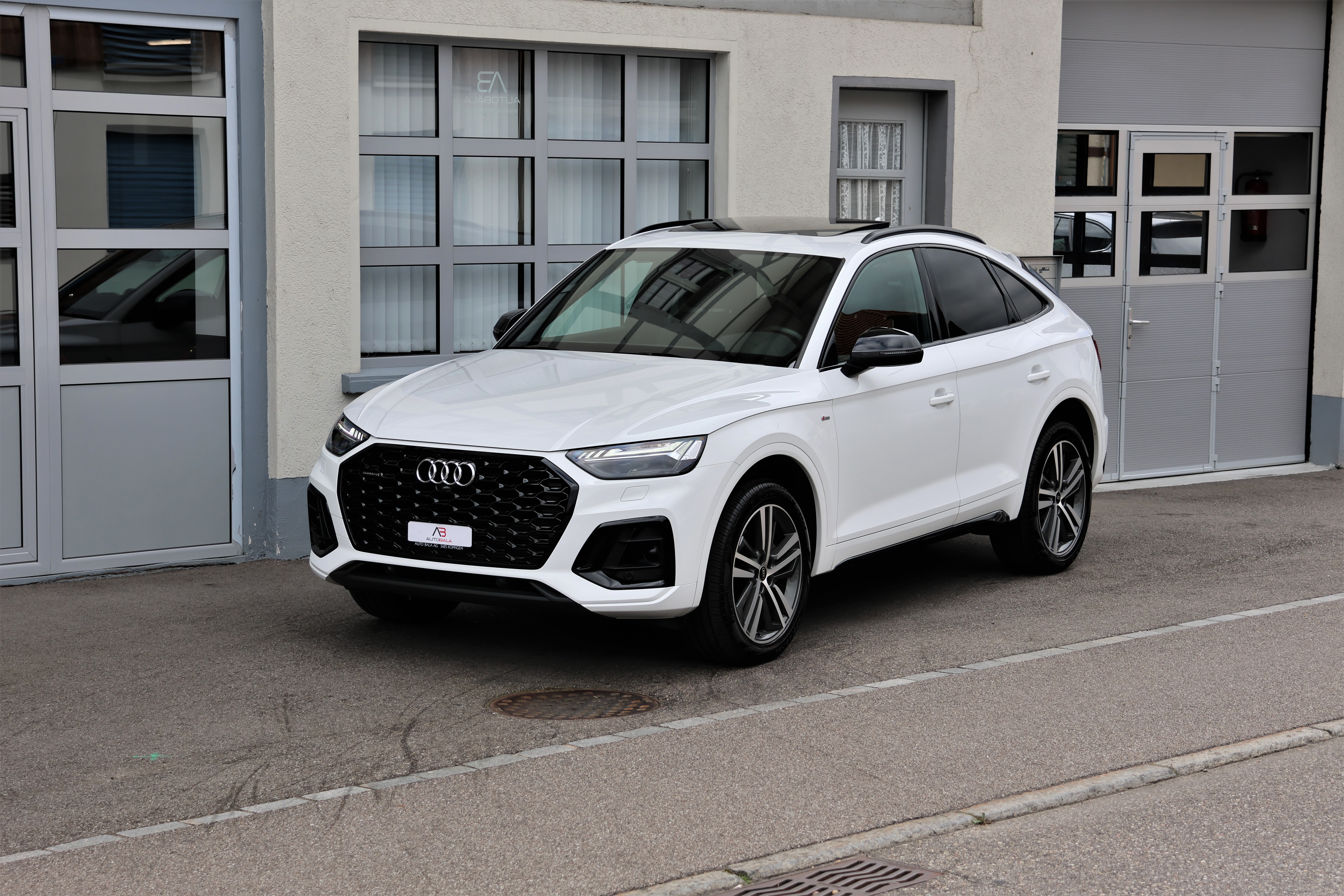 AUDI Q5 Sportback 40 TDI Blackedition quattro S-Line