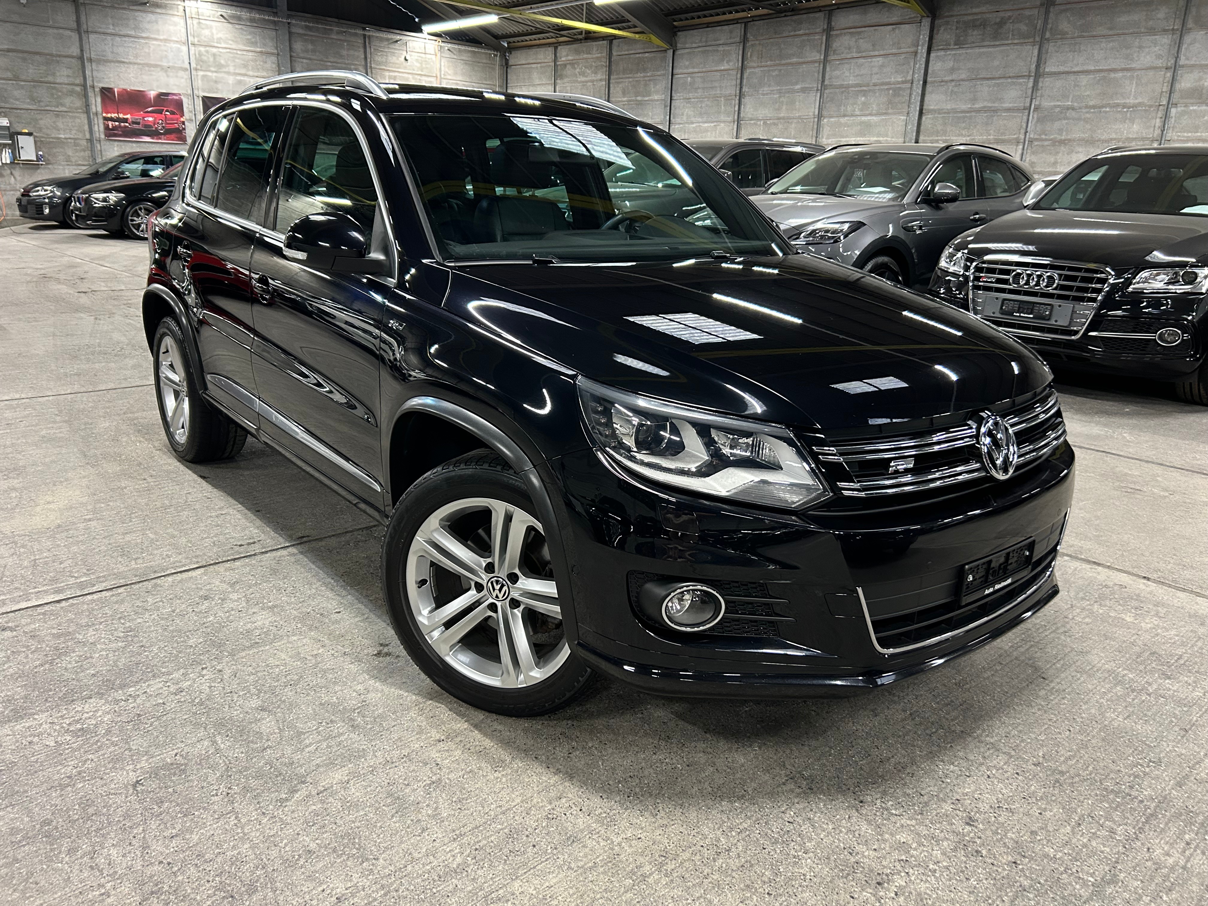 VW Tiguan 2.0 TSI R-LINE 4Motion DSG