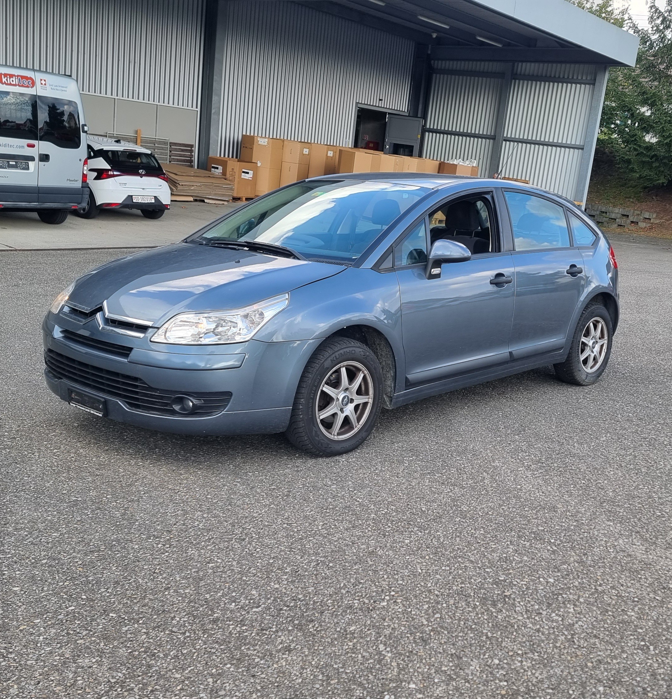 CITROEN C4 Berline 1.6i 16V SX