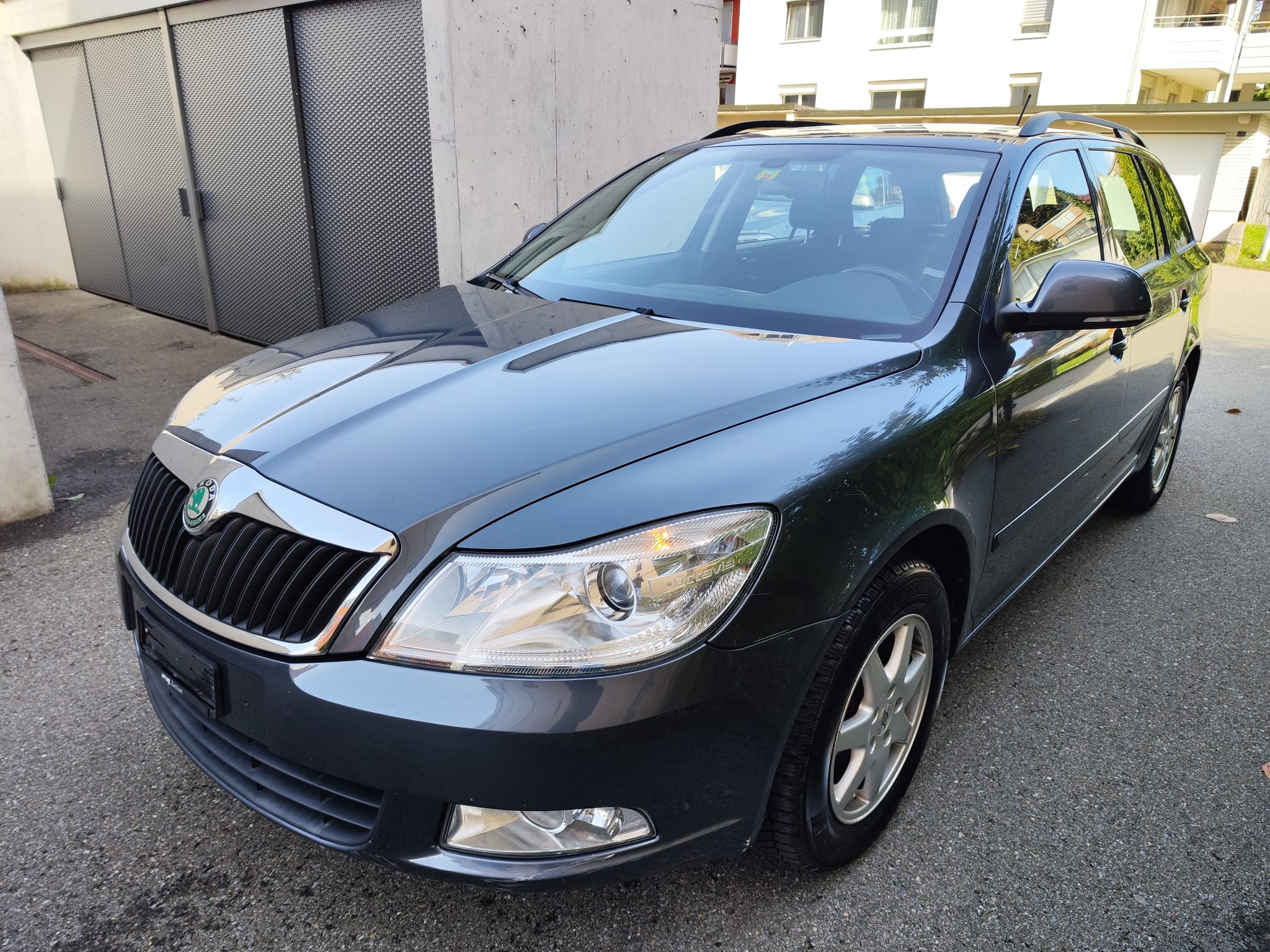 SKODA Octavia Combi 1.6 TDI Elegance DSG