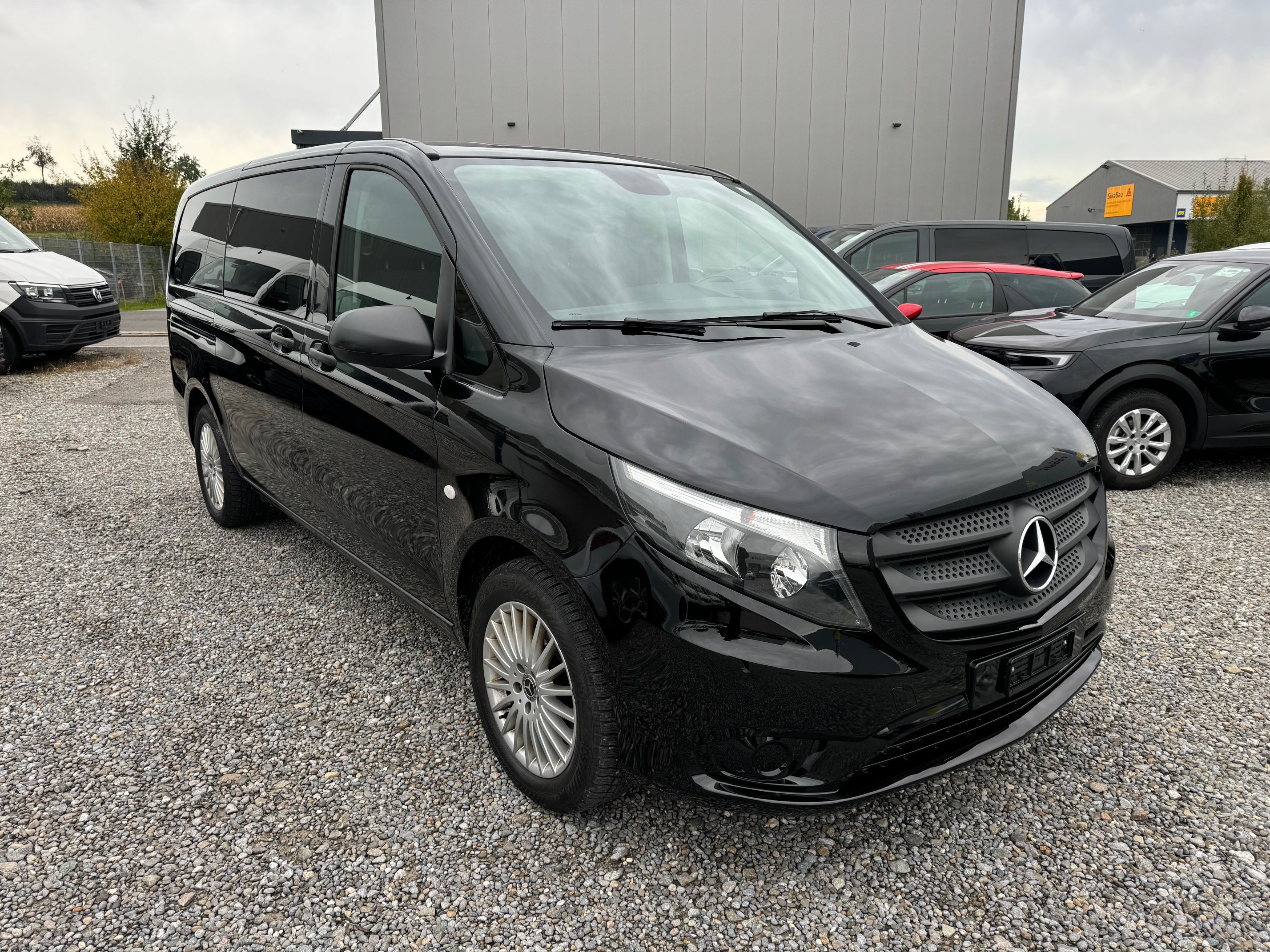 MERCEDES-BENZ Vito 116 CDI Lang Select Tourer 4Matic 9G-Tronic