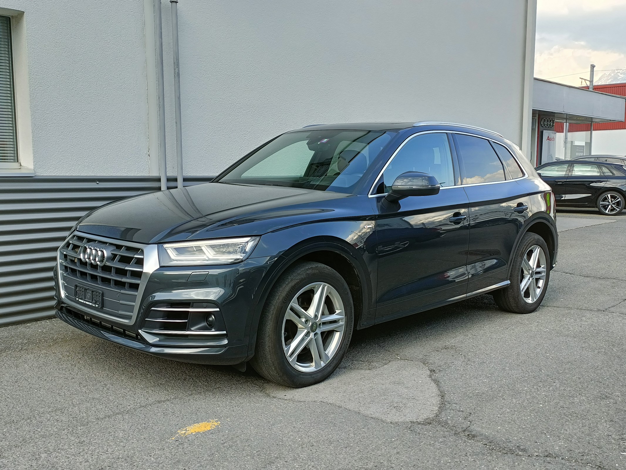 AUDI Q5 3.0 TDI sport quattro tiptronic