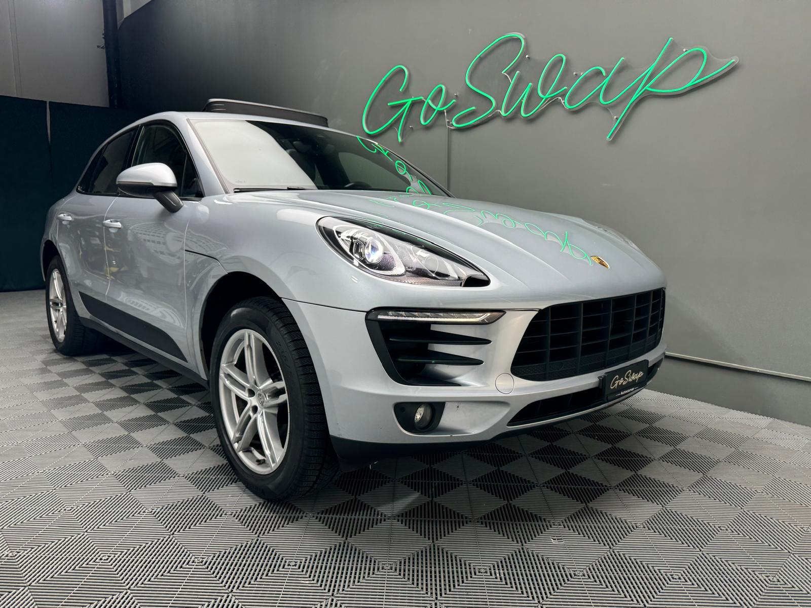 PORSCHE Macan PDK