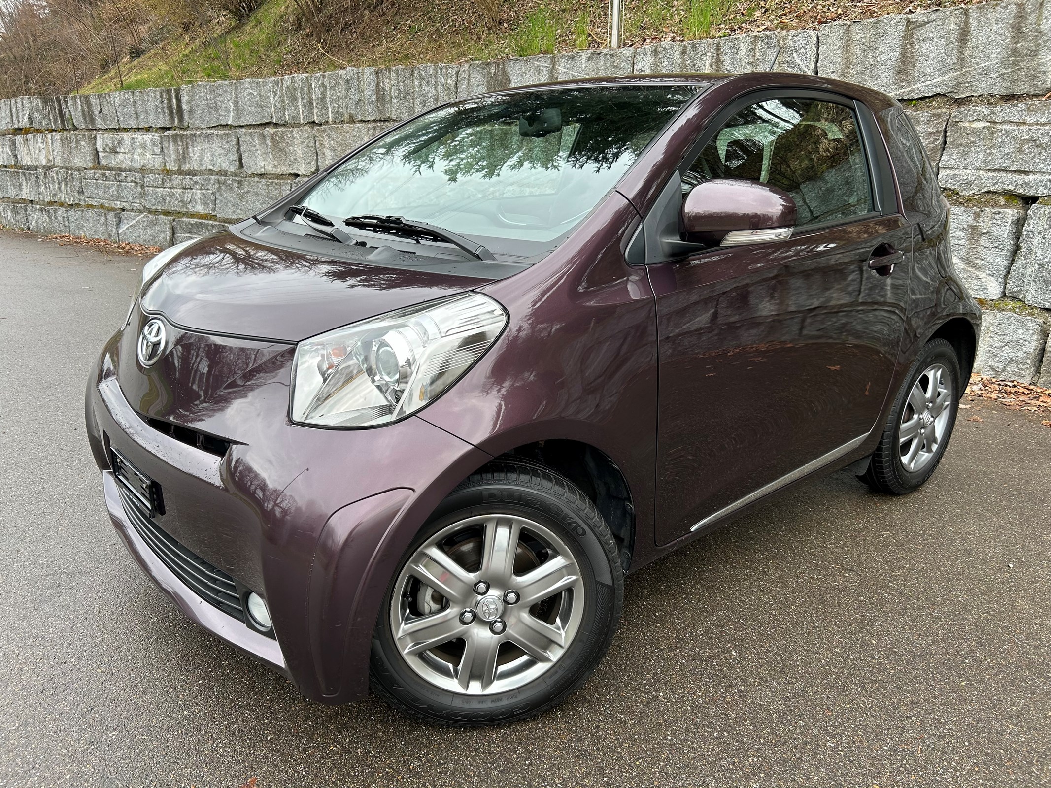 TOYOTA iQ 1.0 VVT-i