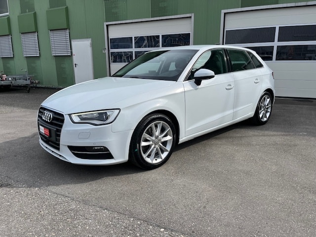 AUDI A3 Sportback 1.8 TFSI Ambition quattro