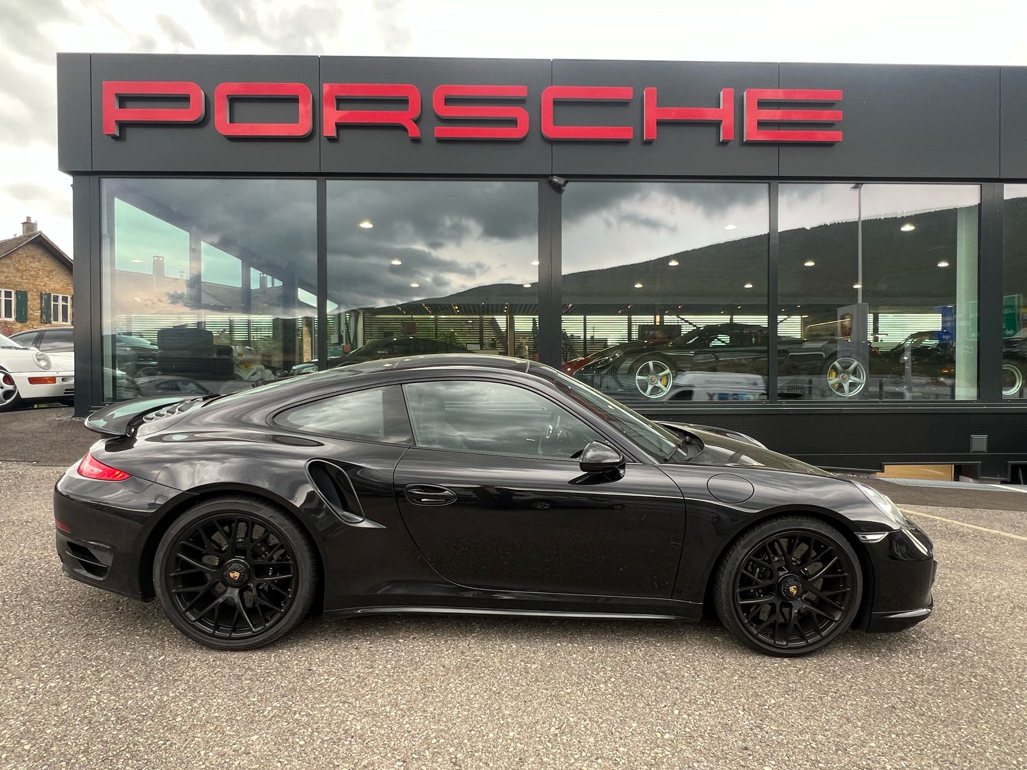 PORSCHE 911 Turbo S PDK