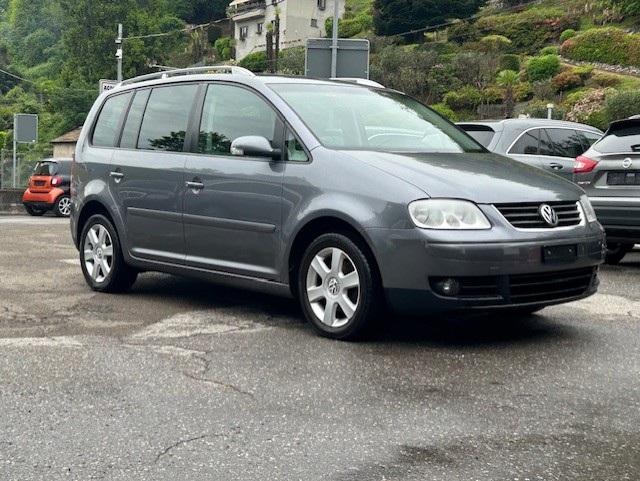 VW Touran 2.0 TDI Highline