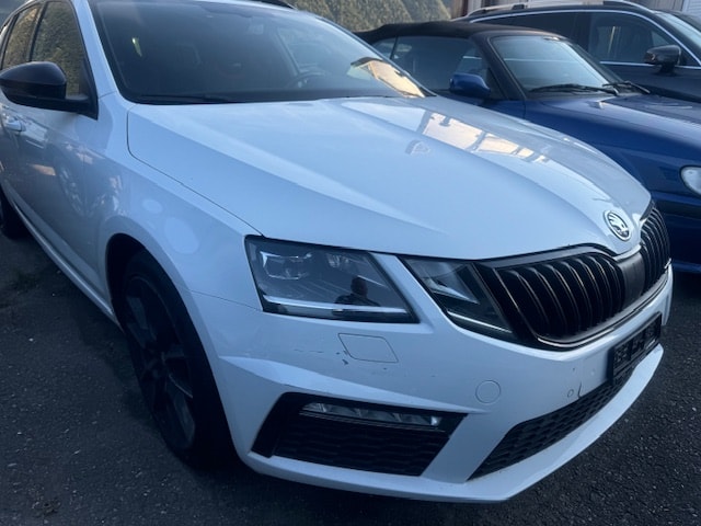 SKODA Octavia Combi 2.0 TSI RS DSG