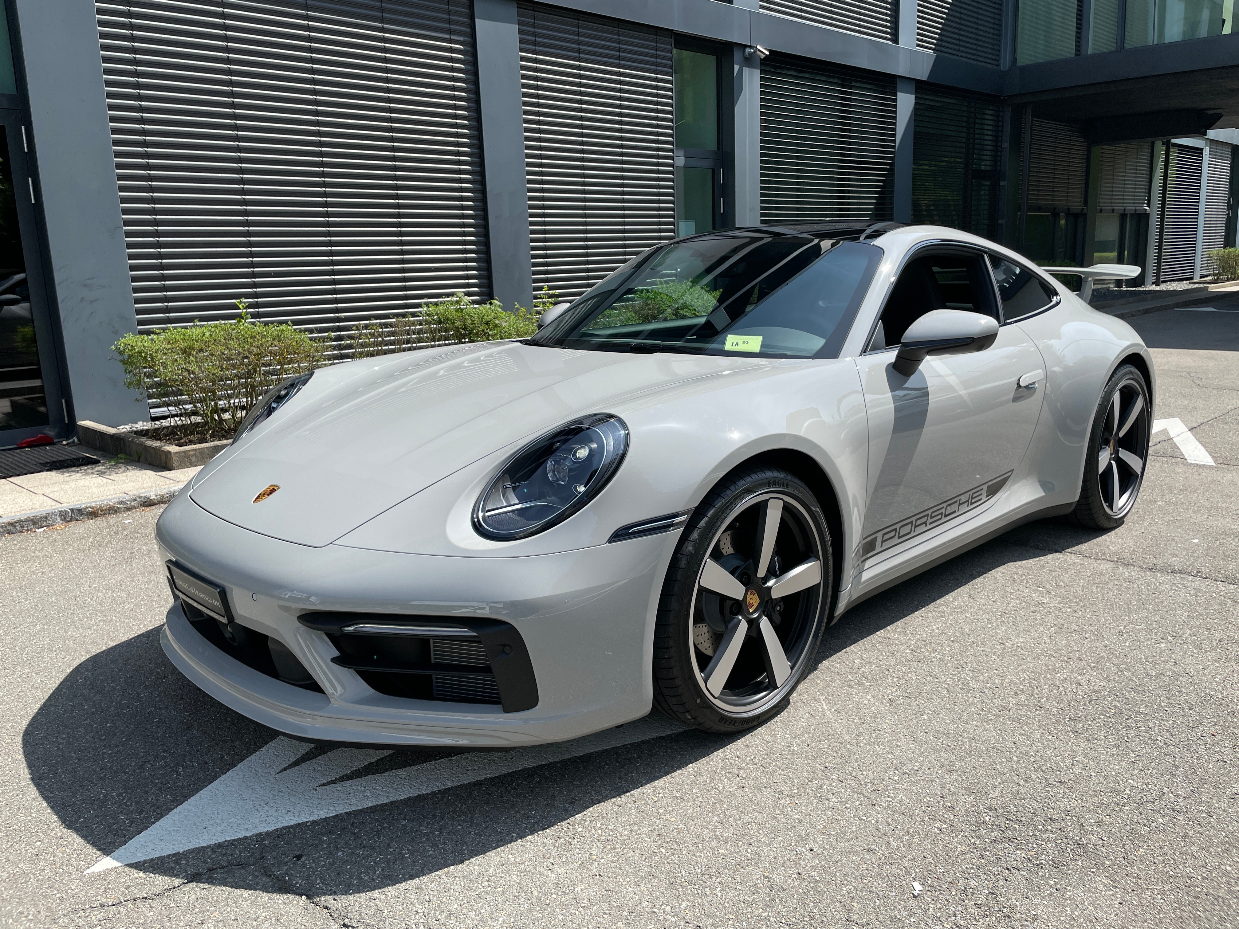 PORSCHE 911 Carrera PDK mit Aerokit