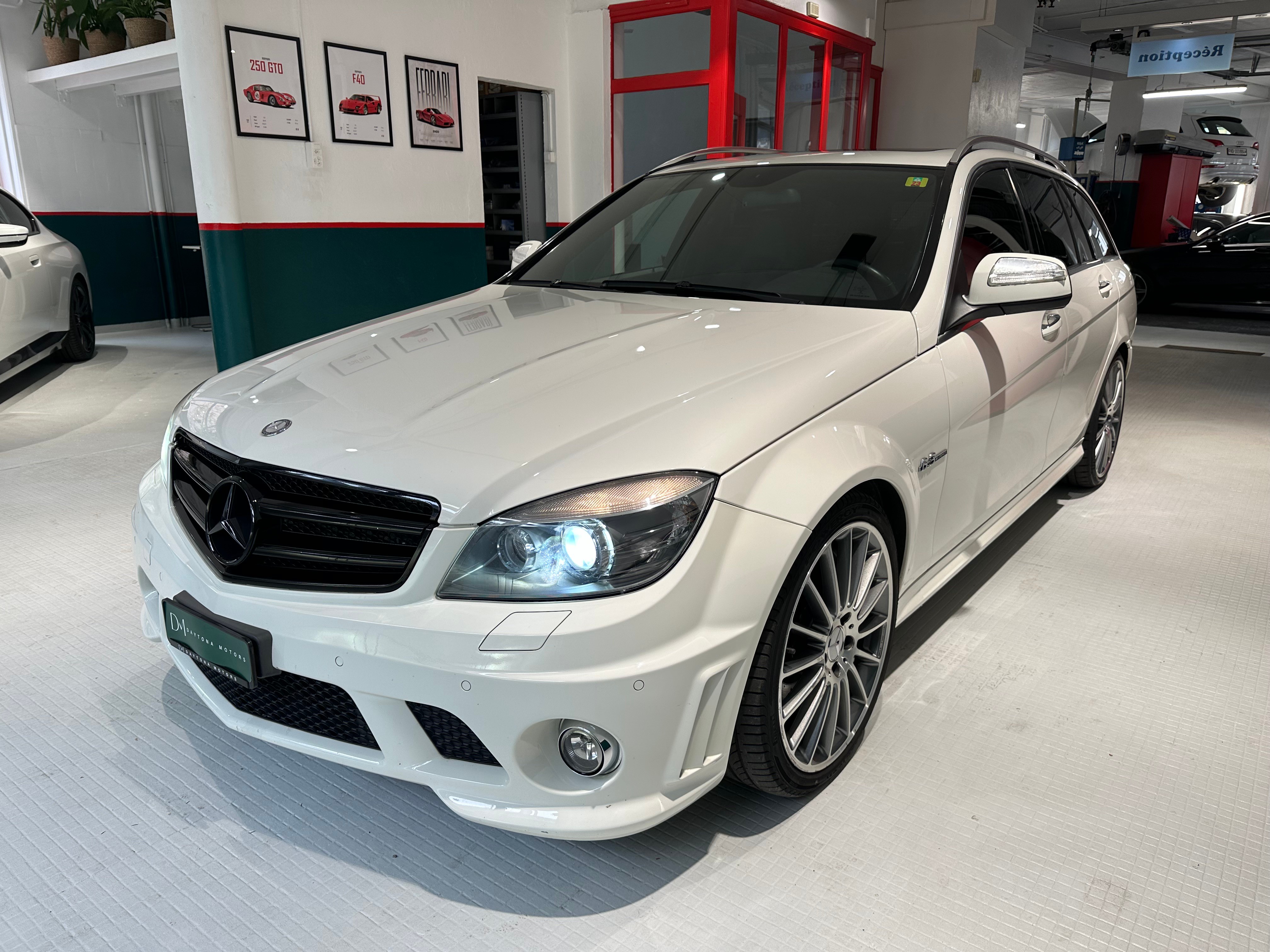 MERCEDES-BENZ C 63 AMG Avantgarde 7G-Tronic