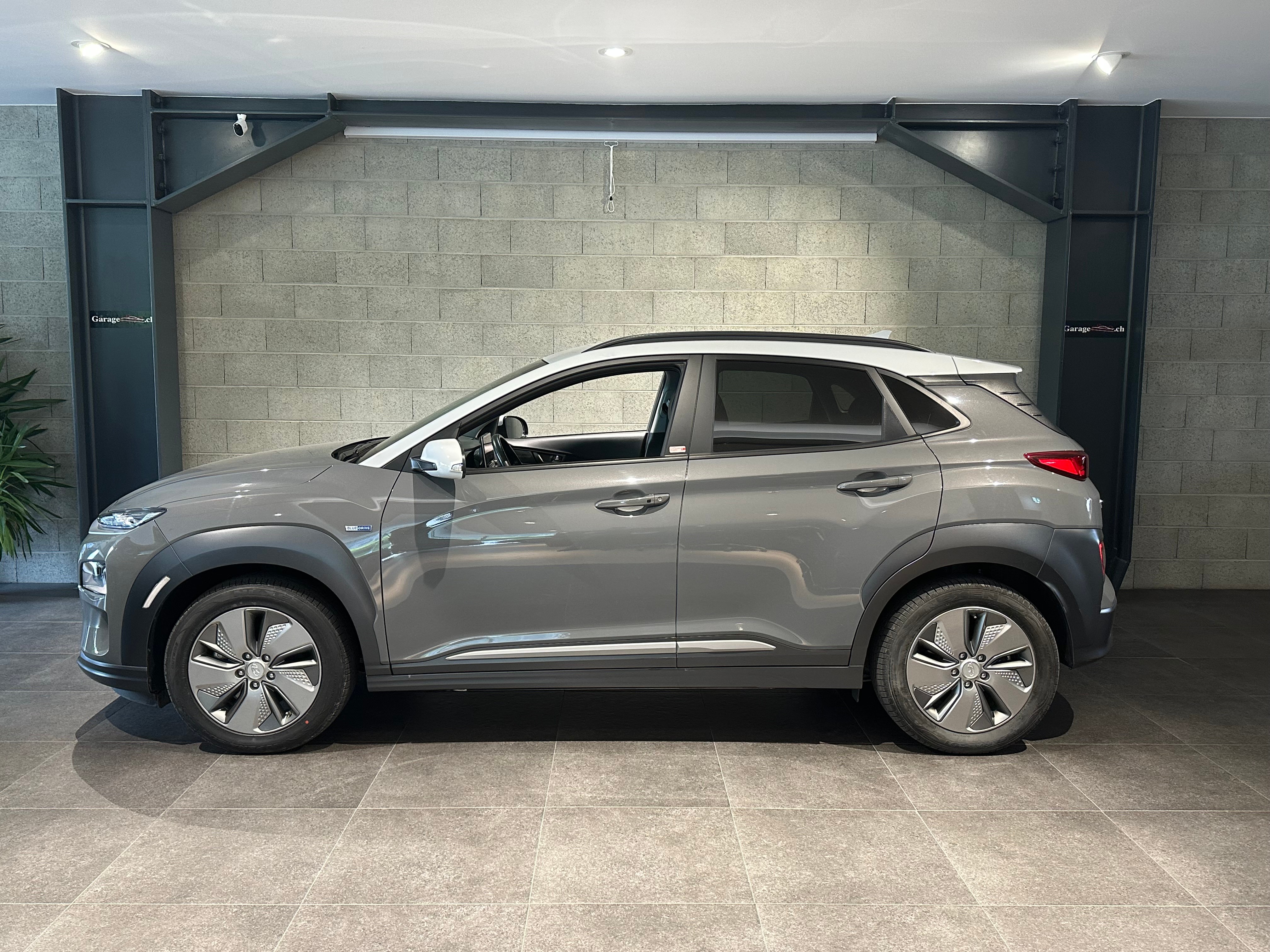 HYUNDAI Kona EV Vertex