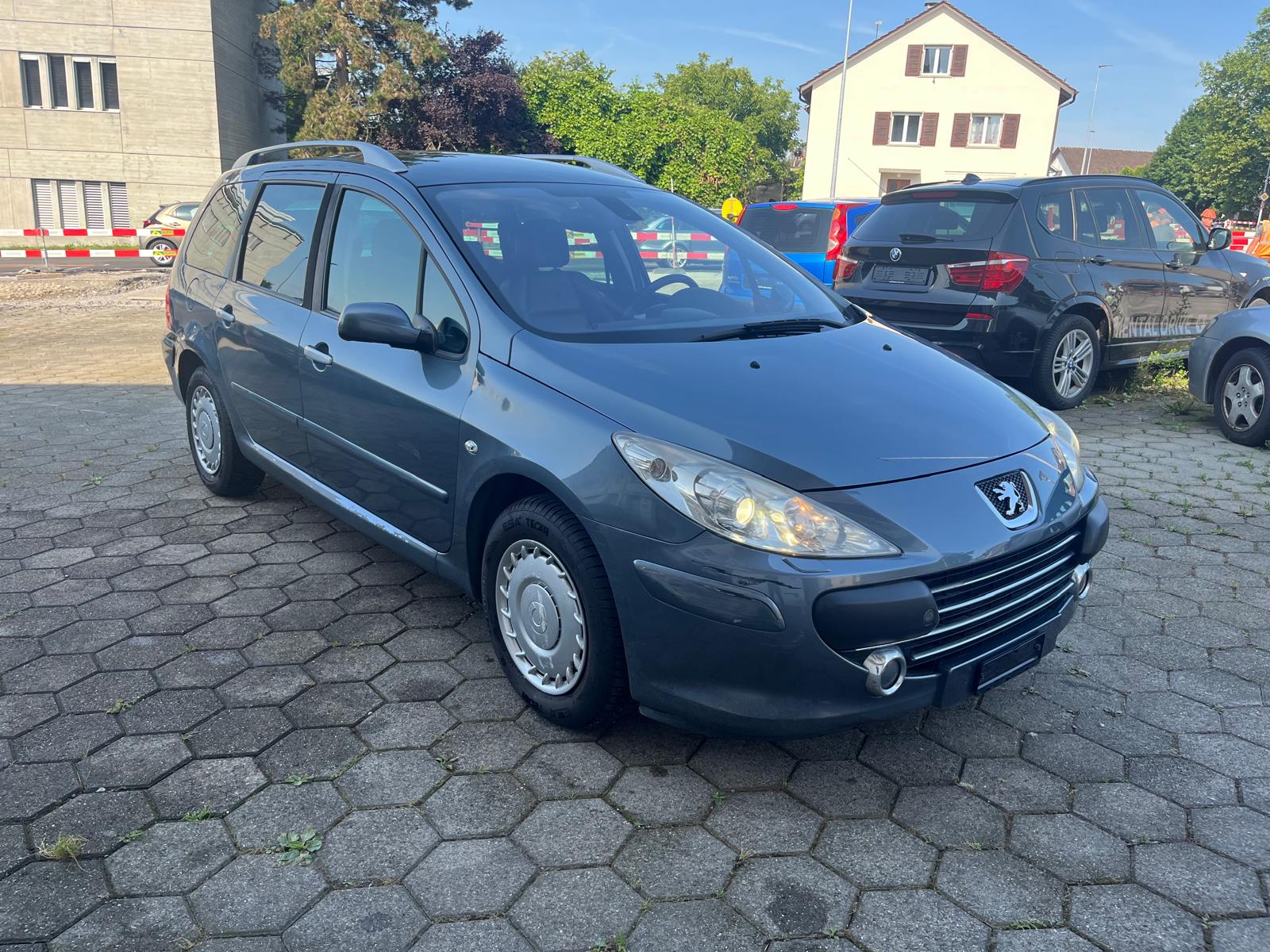 PEUGEOT 307 SW 2.0 16V Platinum Edition