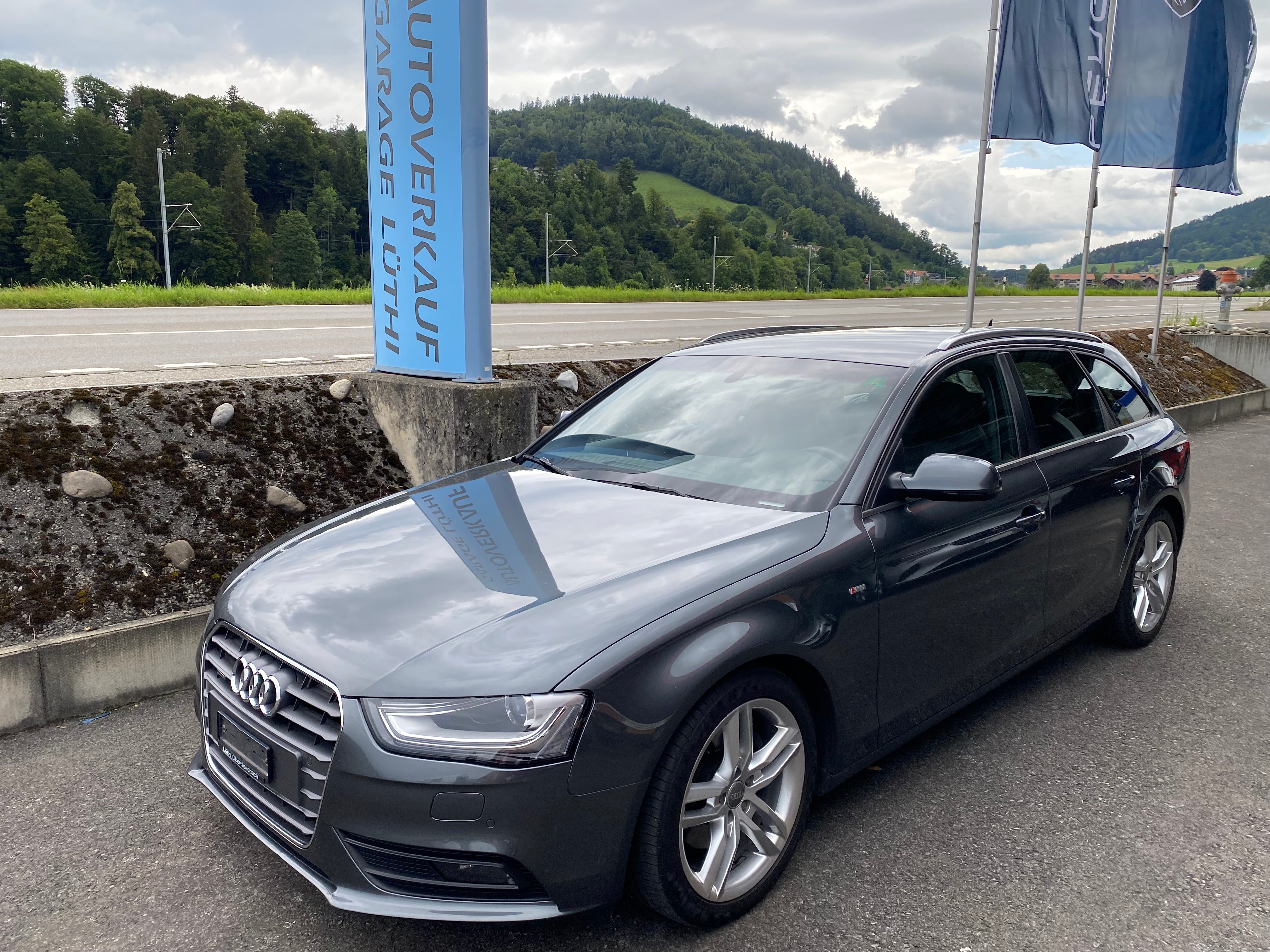 AUDI A4 Avant 2.0 TDI quattro S-tronic