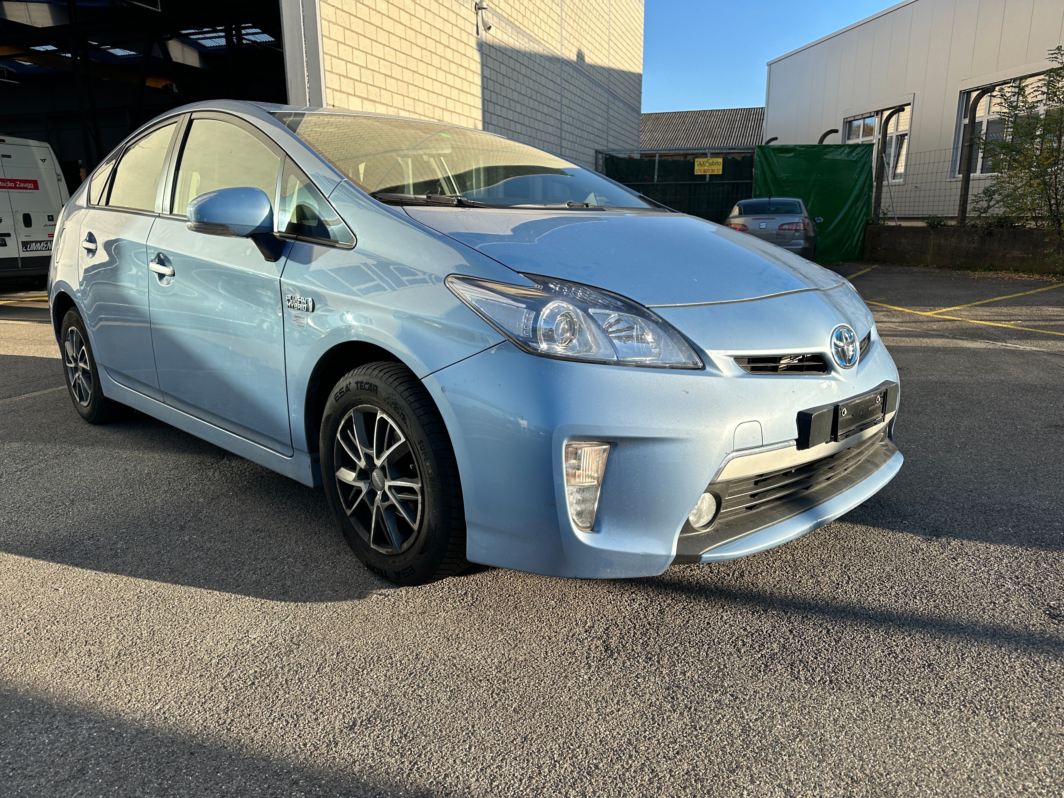 TOYOTA Prius 1.8 16V Plug-in Hybrid Sol Premium