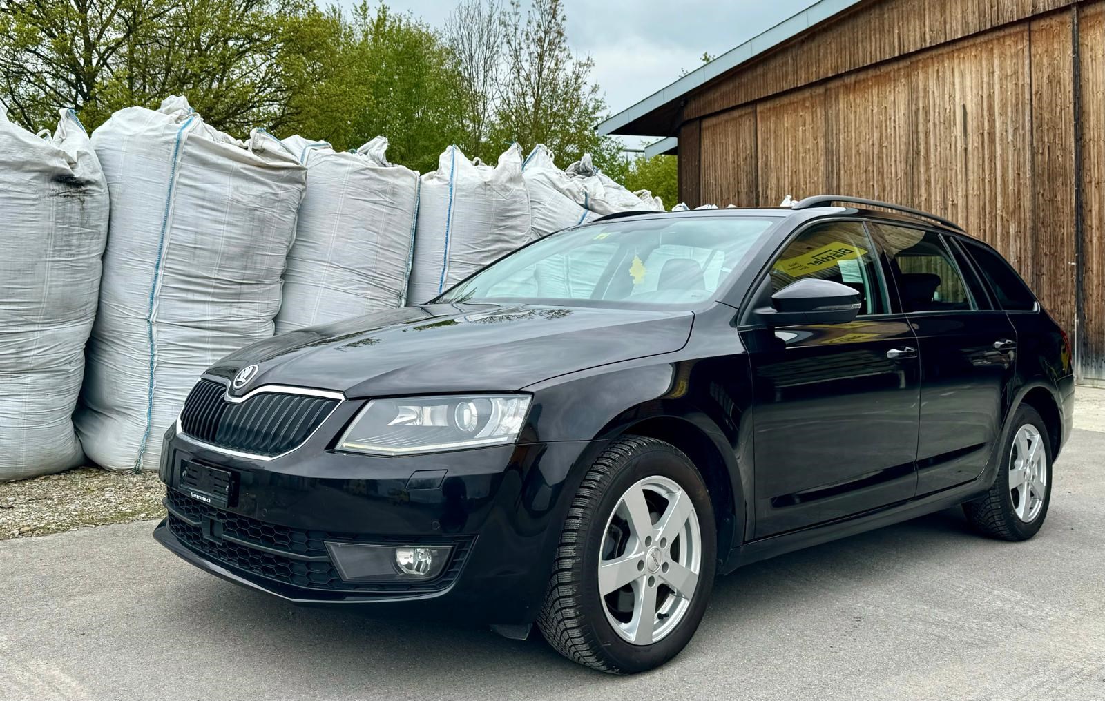 SKODA Octavia Combi 2.0 TDI Style 4x4 DSG