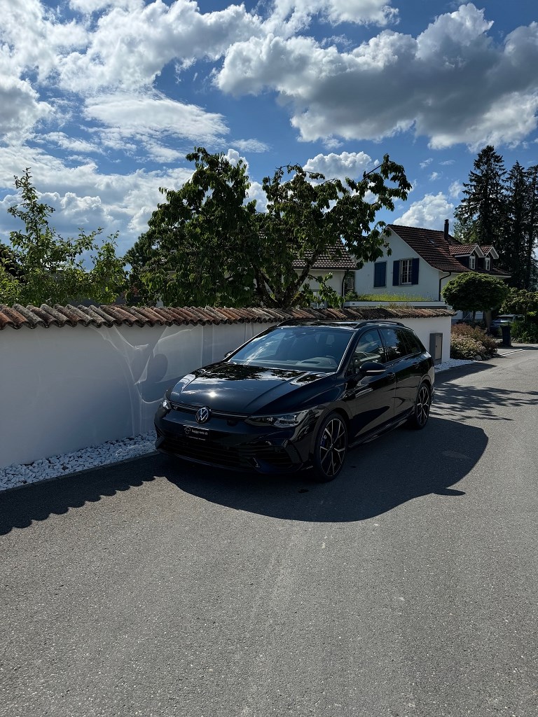 VW Golf Variant 2.0 TSI R DSG 4Motion