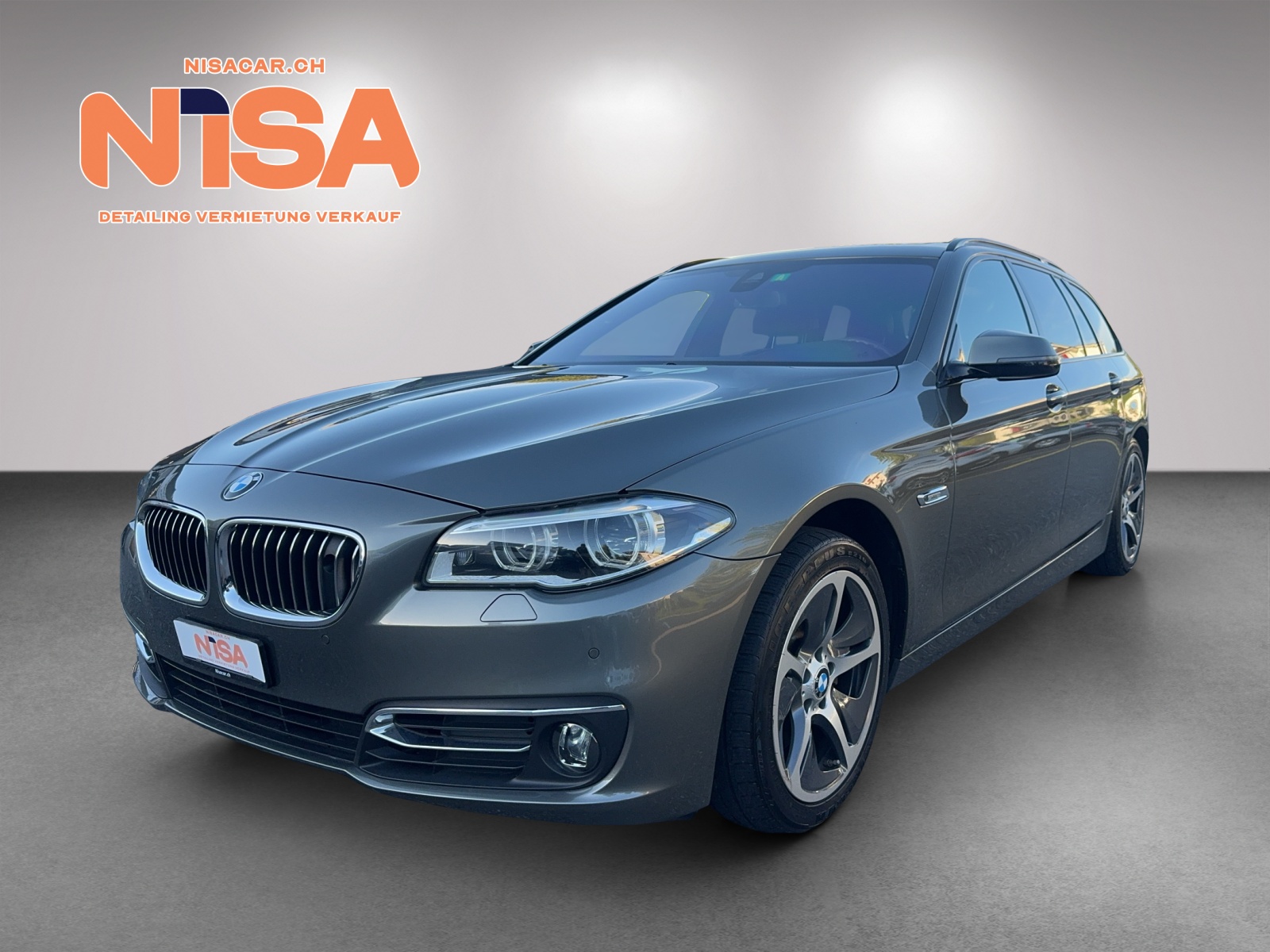 BMW 530d Touring xDrive Luxury Line Steptronic