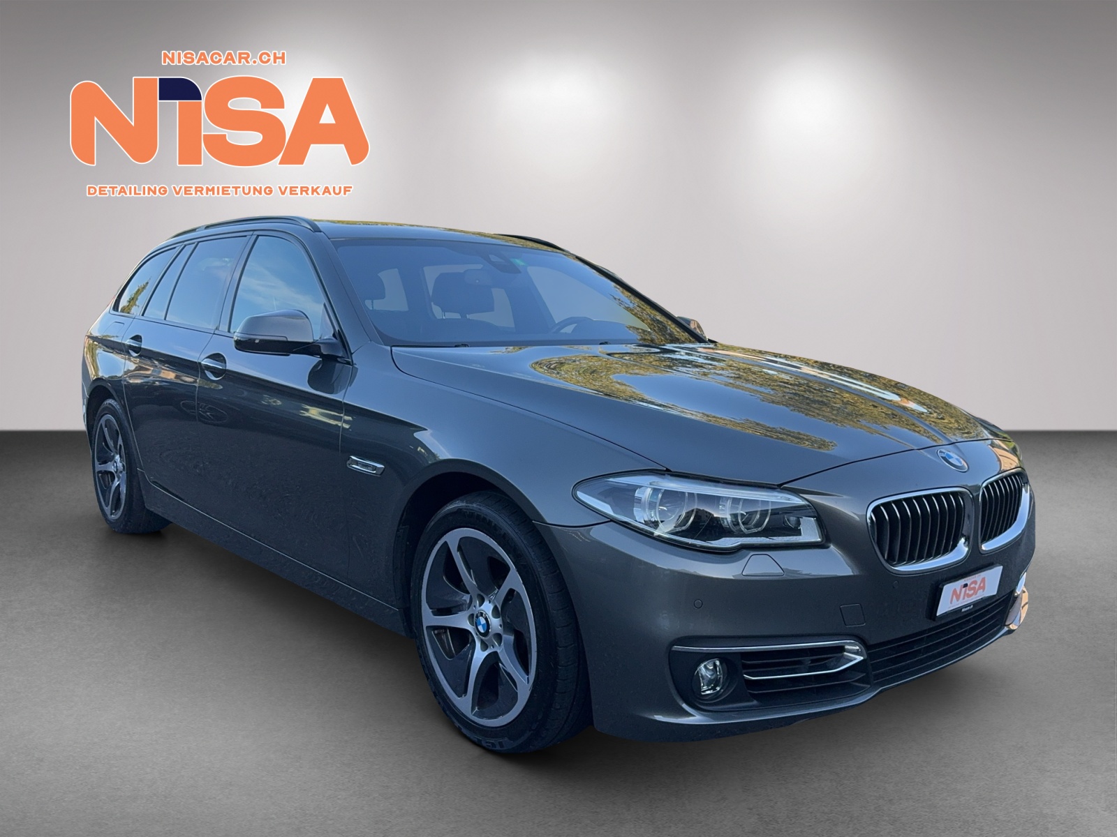 BMW 530d Touring xDrive Luxury Line Steptronic